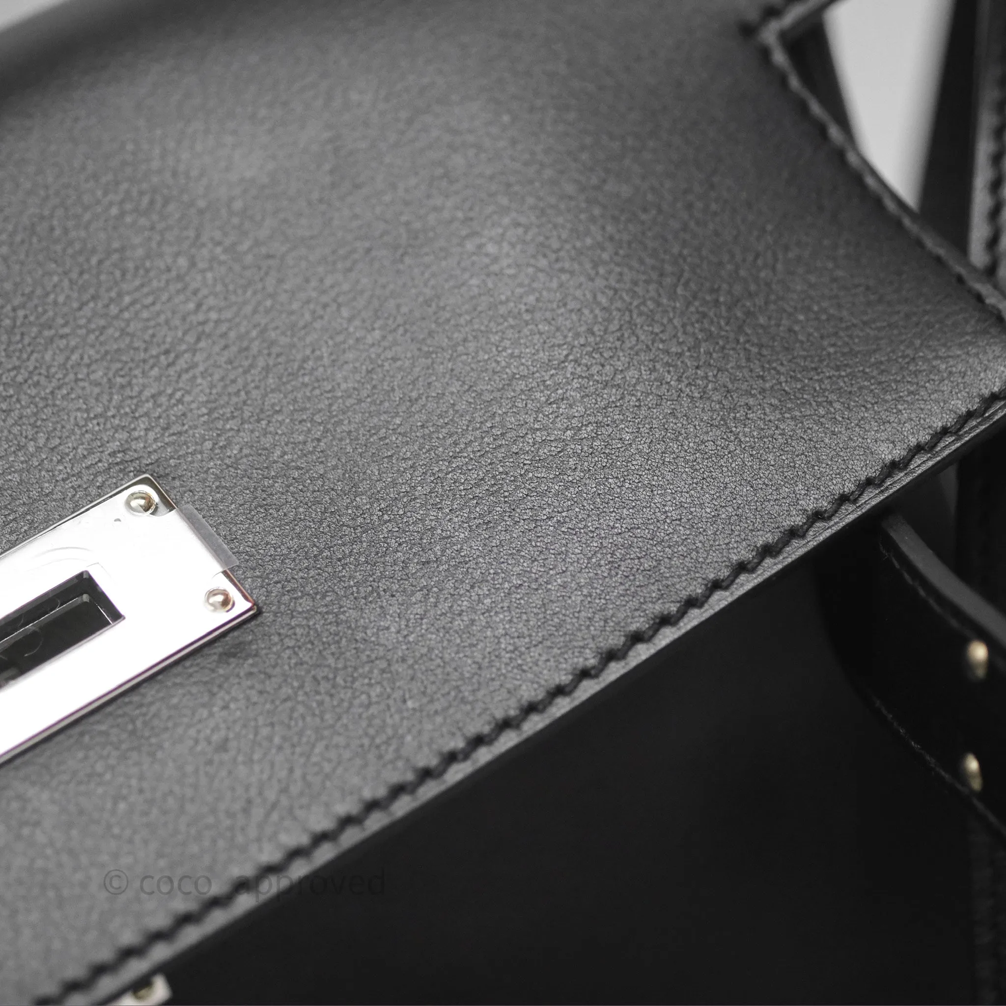 - DM/Email To Purchase - Herms Kelly Messenger PM Bag 89 Noir Evergrain Palladium Hardware