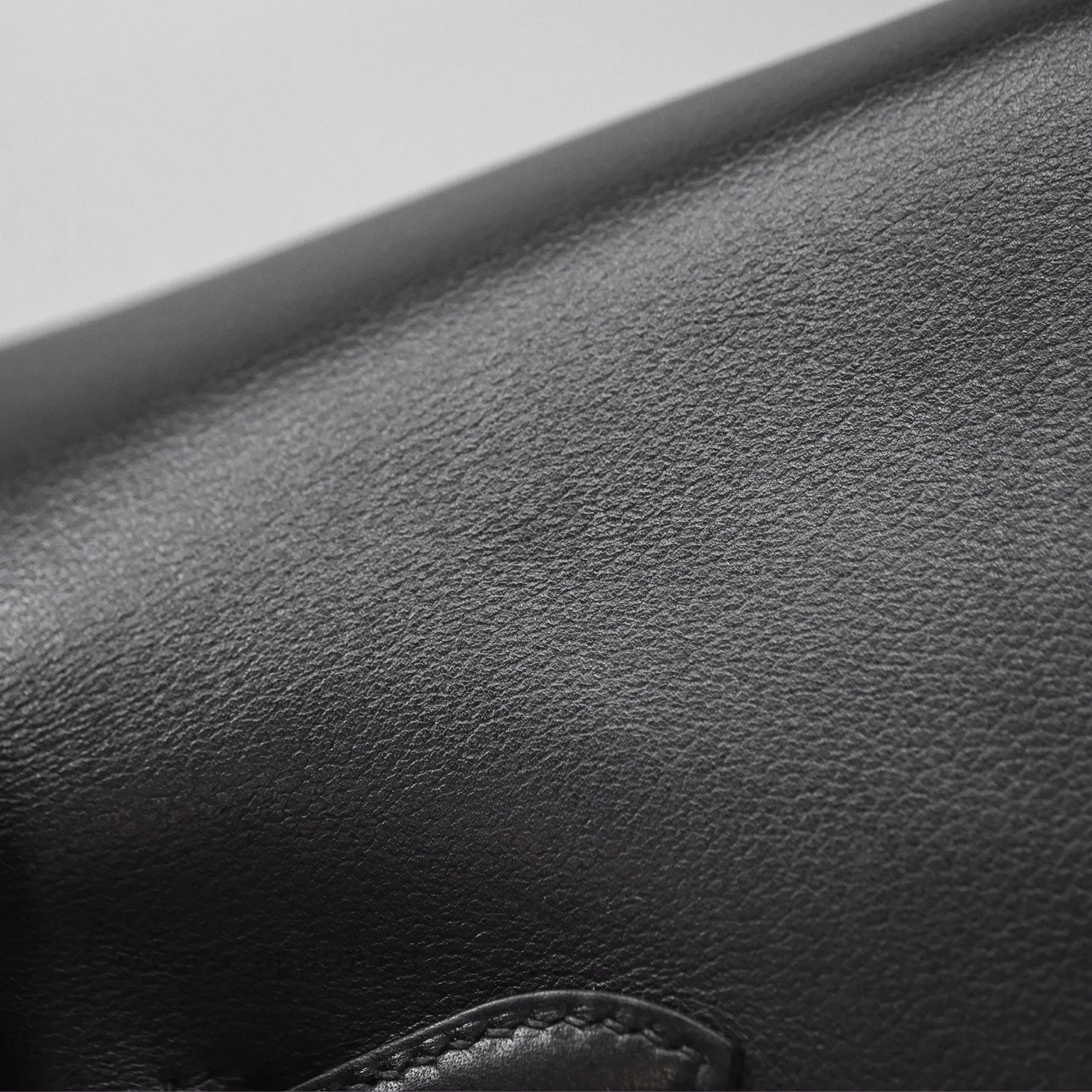 - DM/Email To Purchase - Herms Kelly Messenger PM Bag 89 Noir Evergrain Palladium Hardware