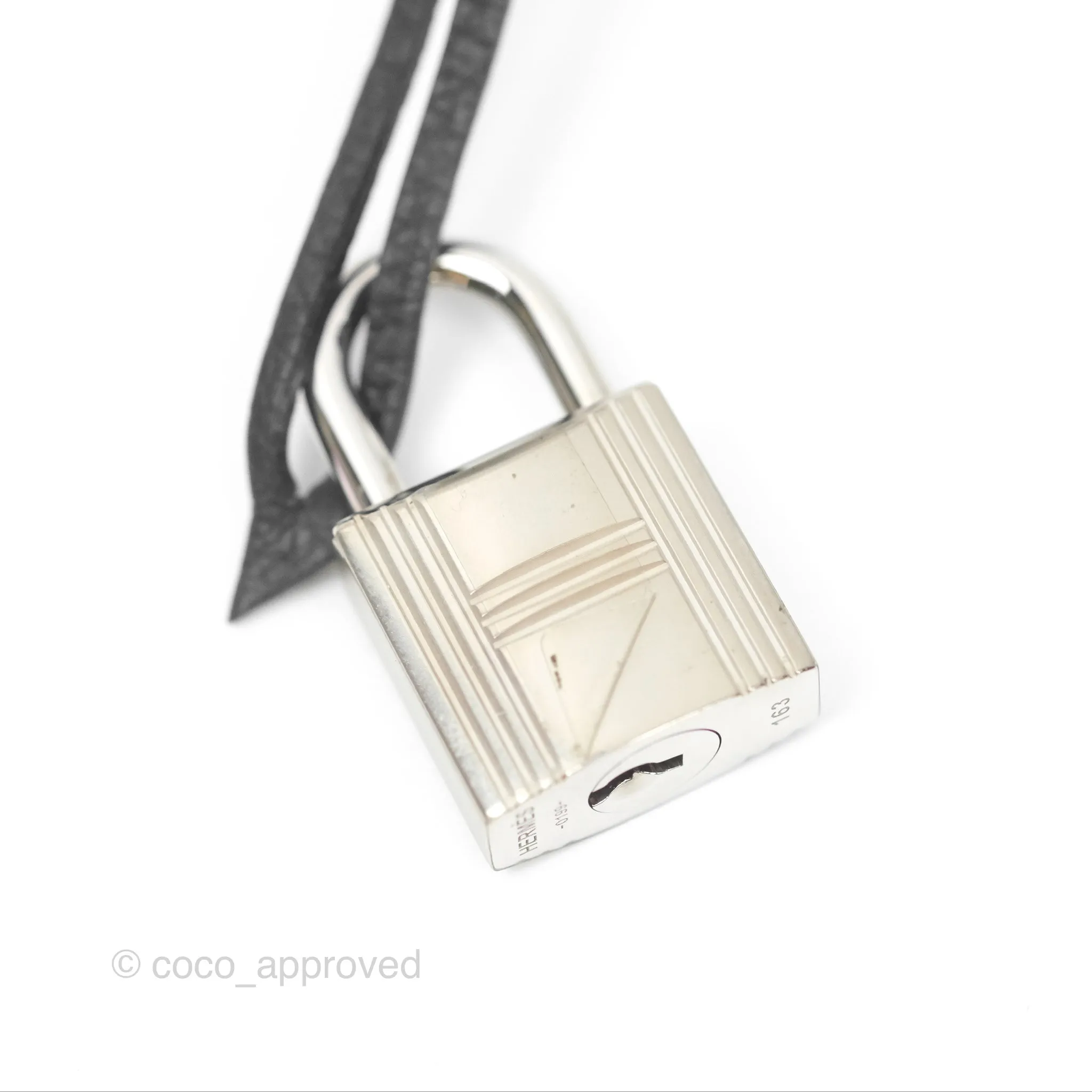 - DM/Email To Purchase - Herms Retourne Kelly 25 Black Togo Palladium Hardware