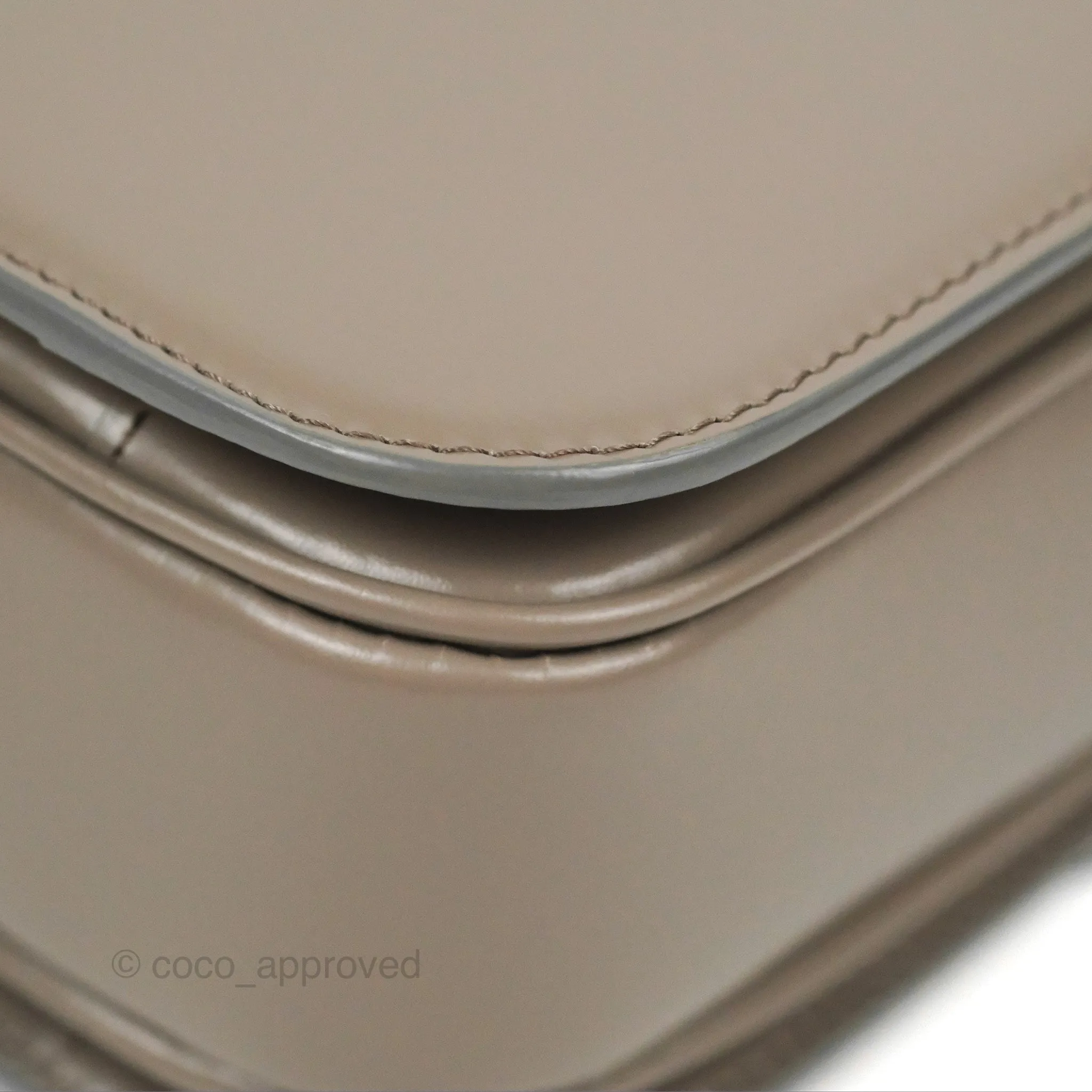 Celine Medium Triomphe Bag Pebble Shiny Calfskin