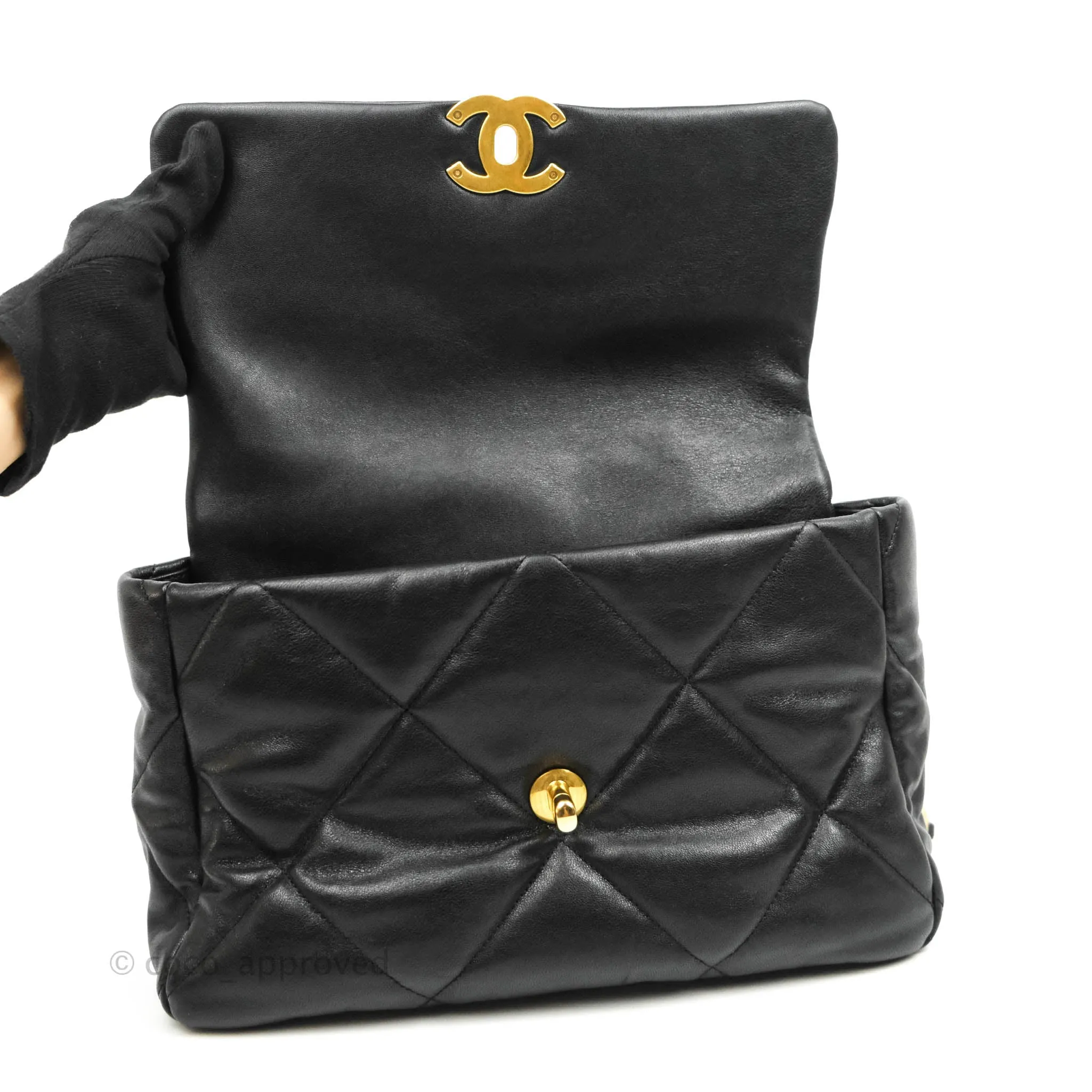 Chanel 19 Medium Black Goatskin Mixed Hardware