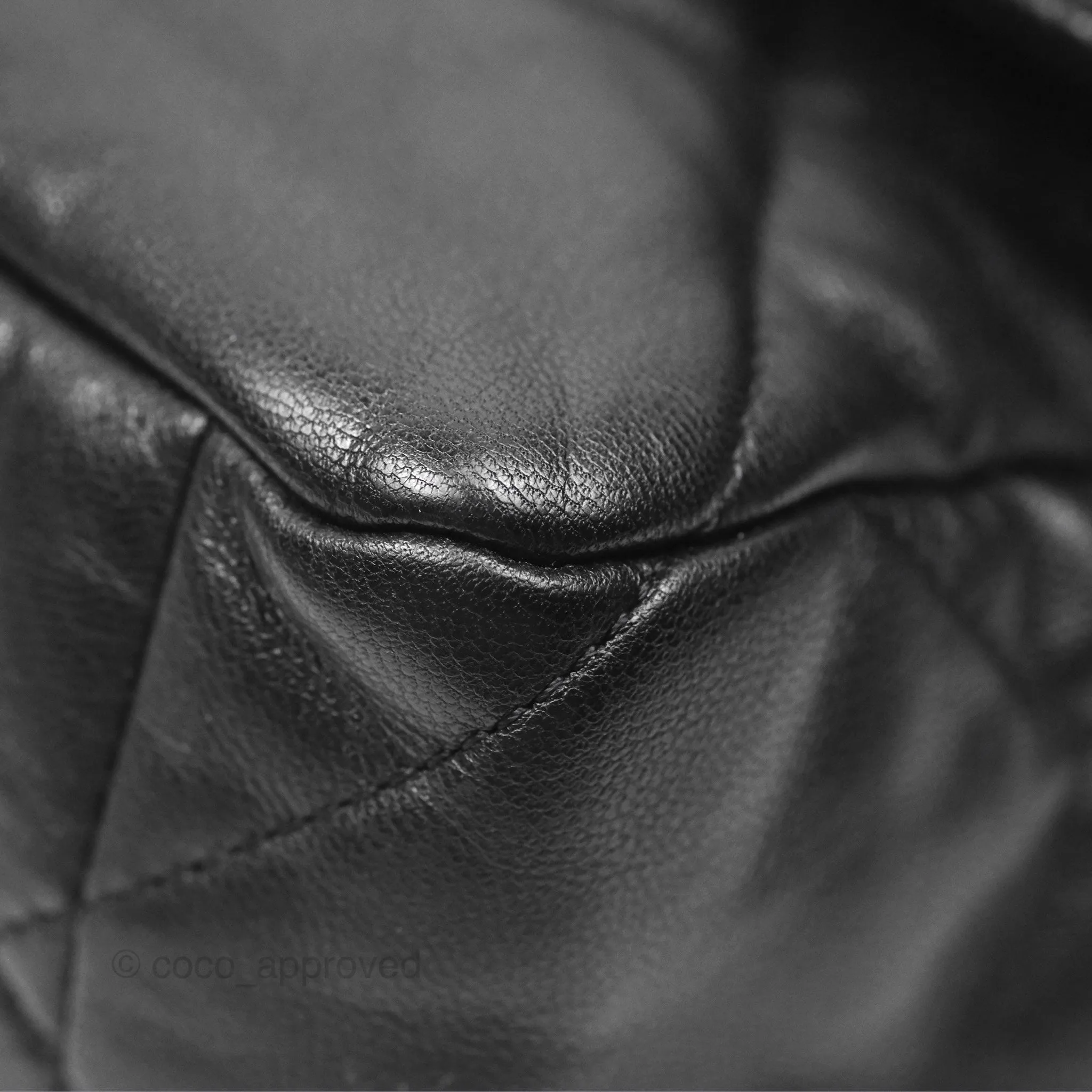 Chanel 19 Medium Black Goatskin Mixed Hardware
