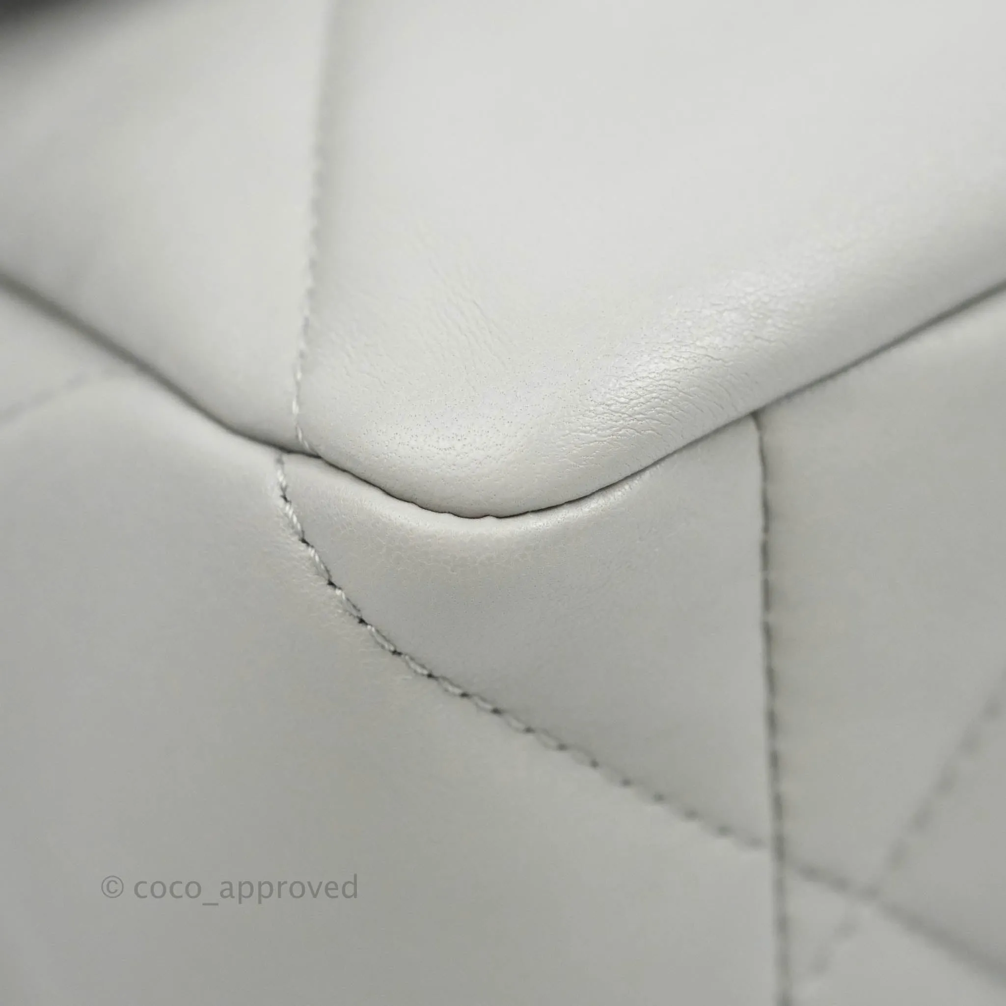 Chanel 19 Medium Grey Lambskin Mixed Hardware 21A