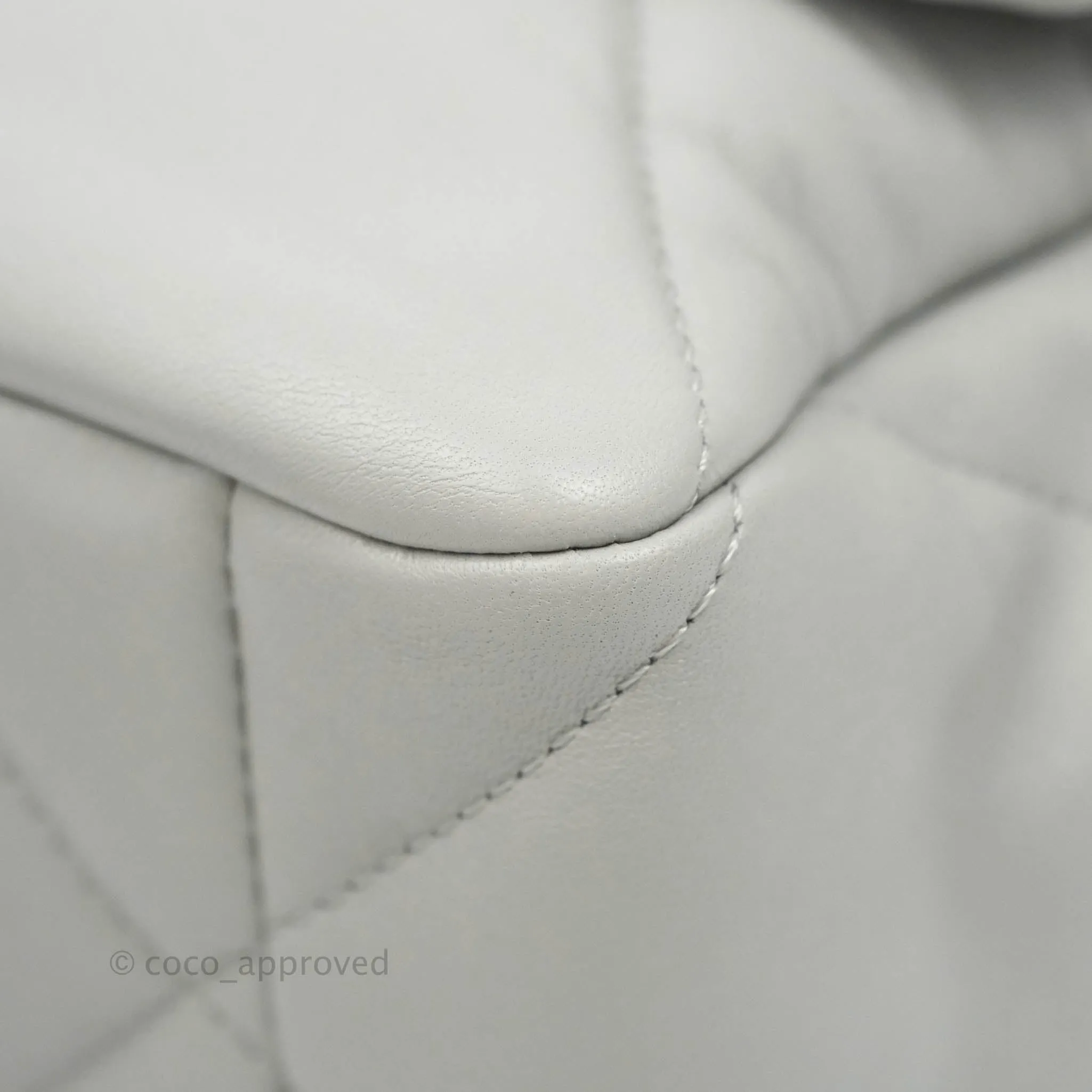 Chanel 19 Medium Grey Lambskin Mixed Hardware 21A