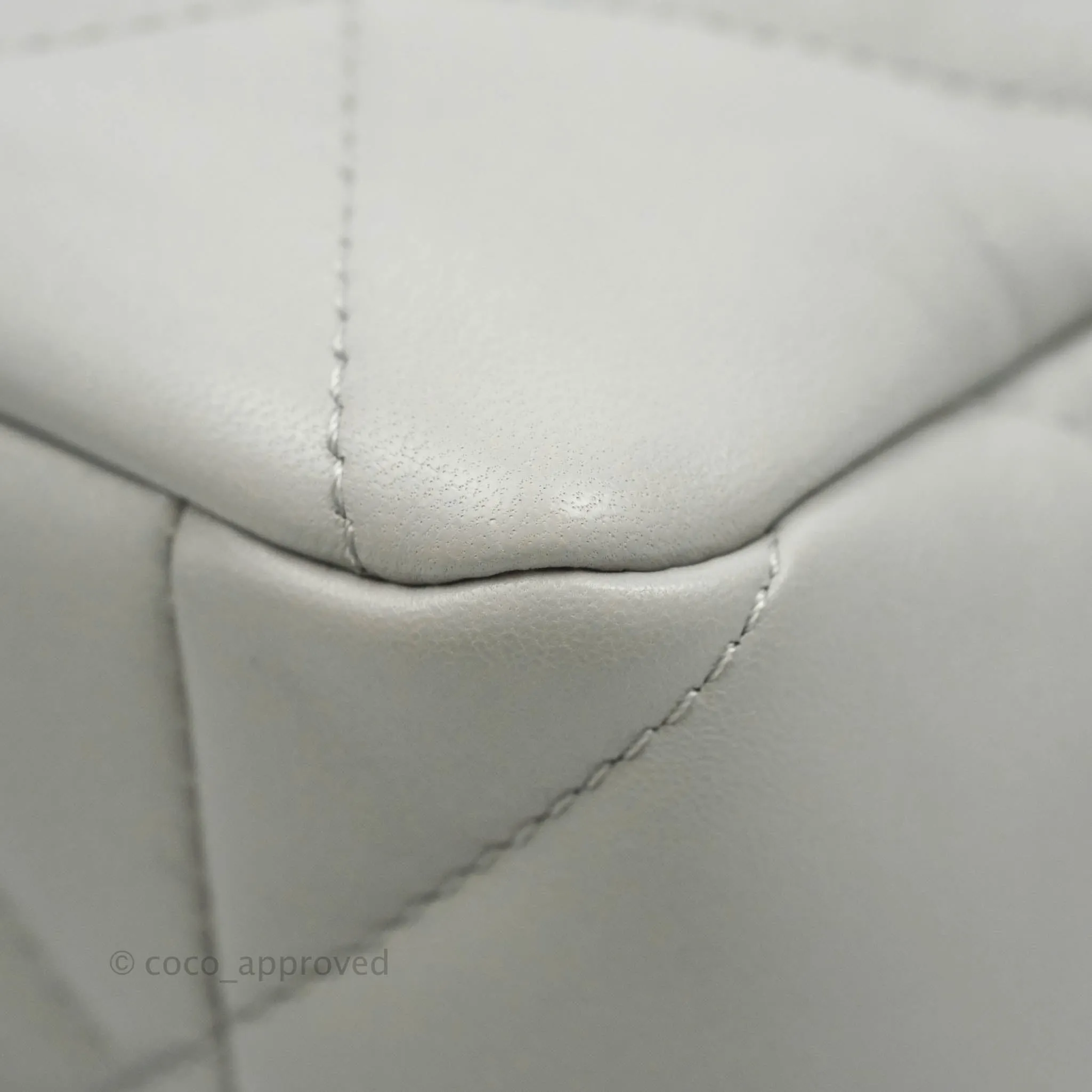 Chanel 19 Medium Grey Lambskin Mixed Hardware 21A