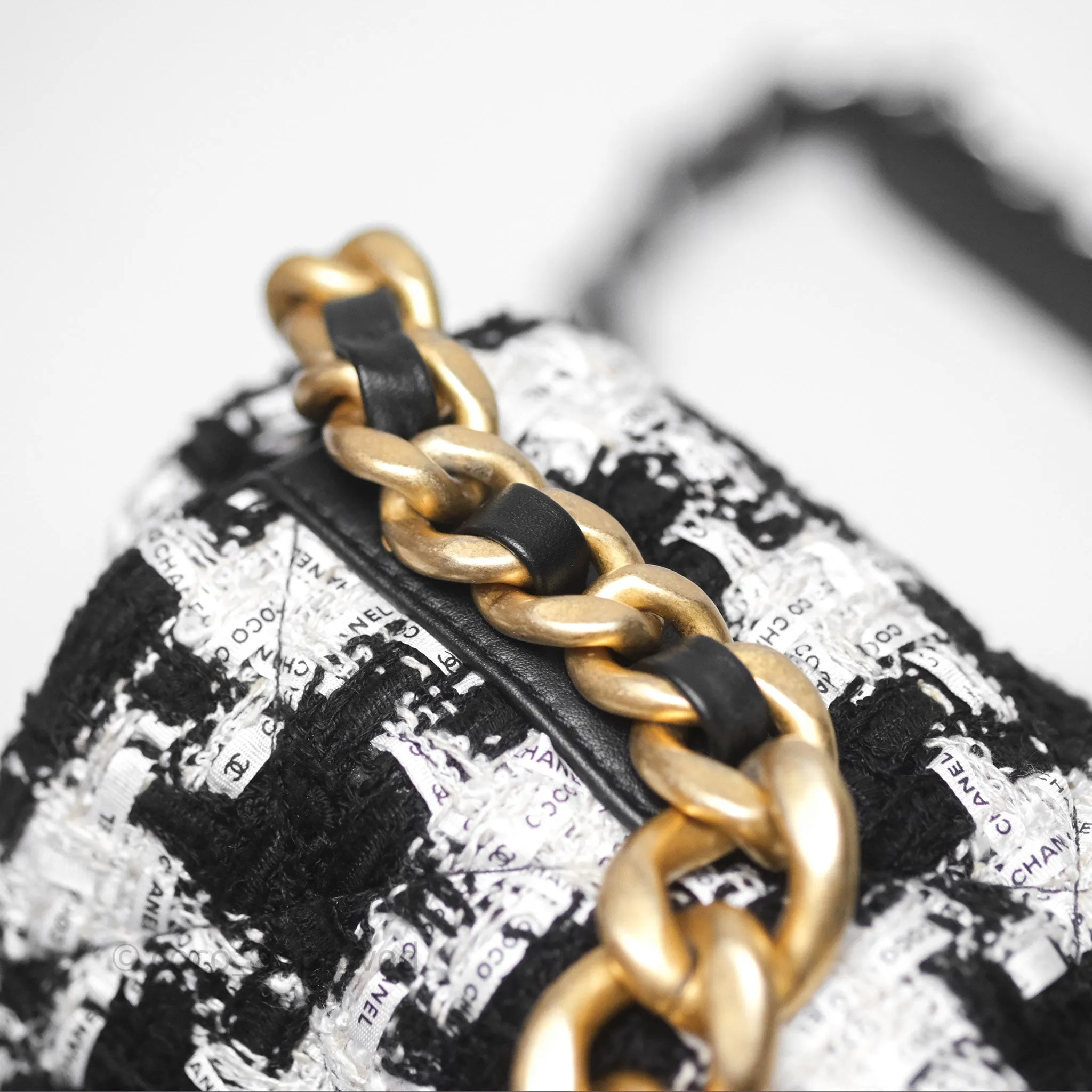Chanel 19 Medium Tweed White Ribbon Mixed Hardware