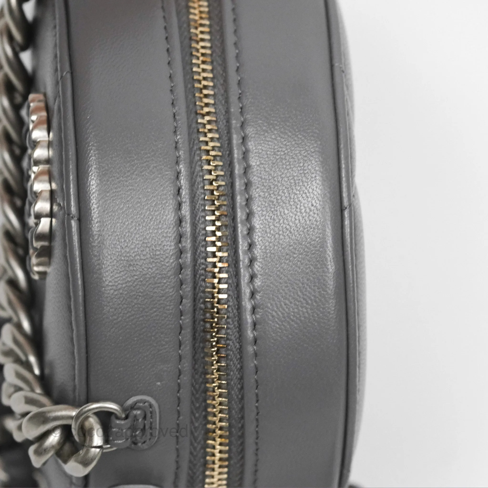 Chanel 19 Round Clutch With Chain Grey Mixed Hardware