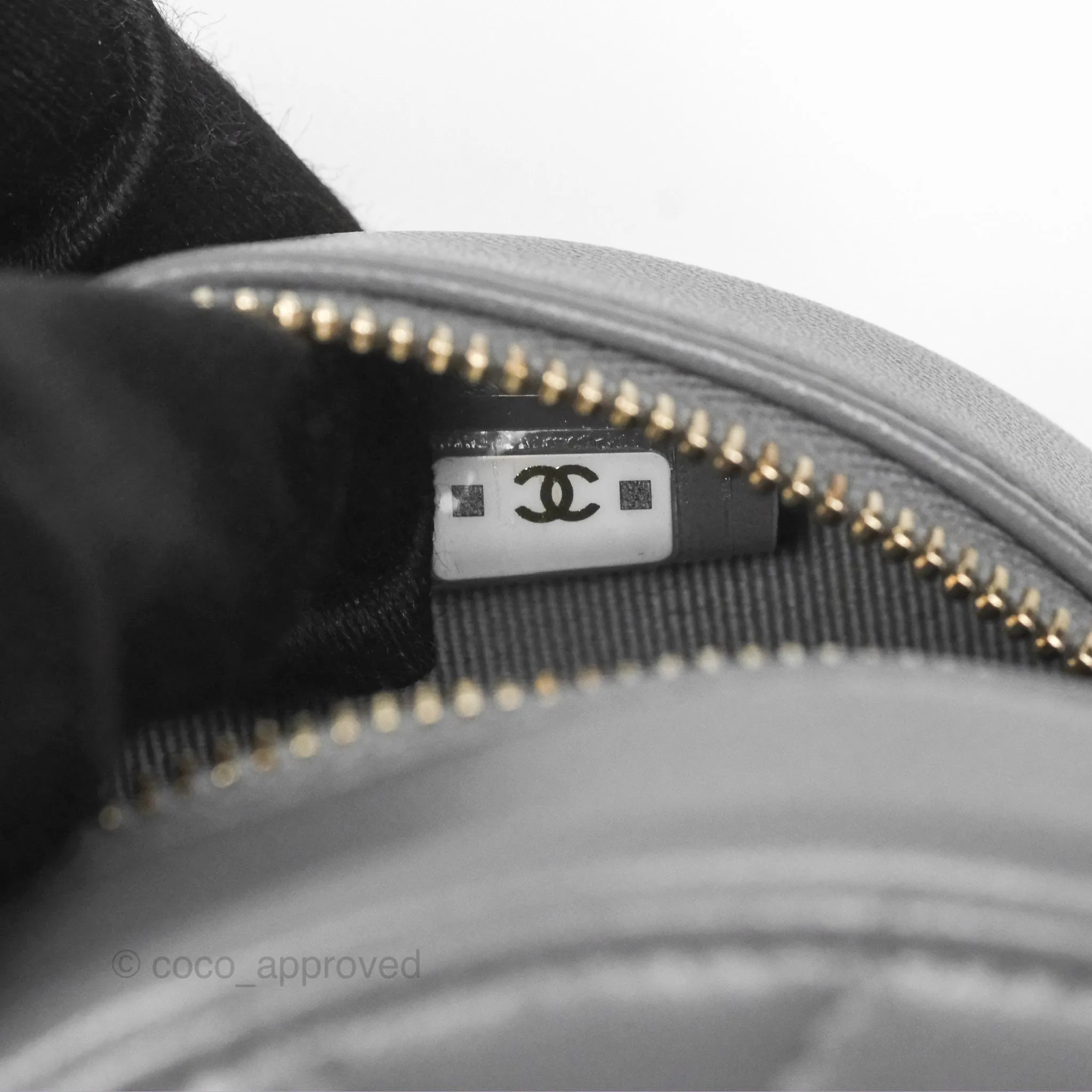 Chanel 19 Round Clutch With Chain Grey Mixed Hardware