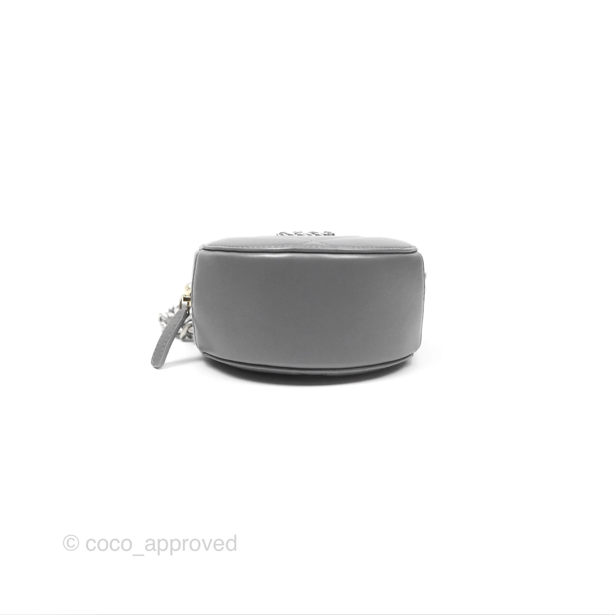 Chanel 19 Round Clutch With Chain Grey Mixed Hardware
