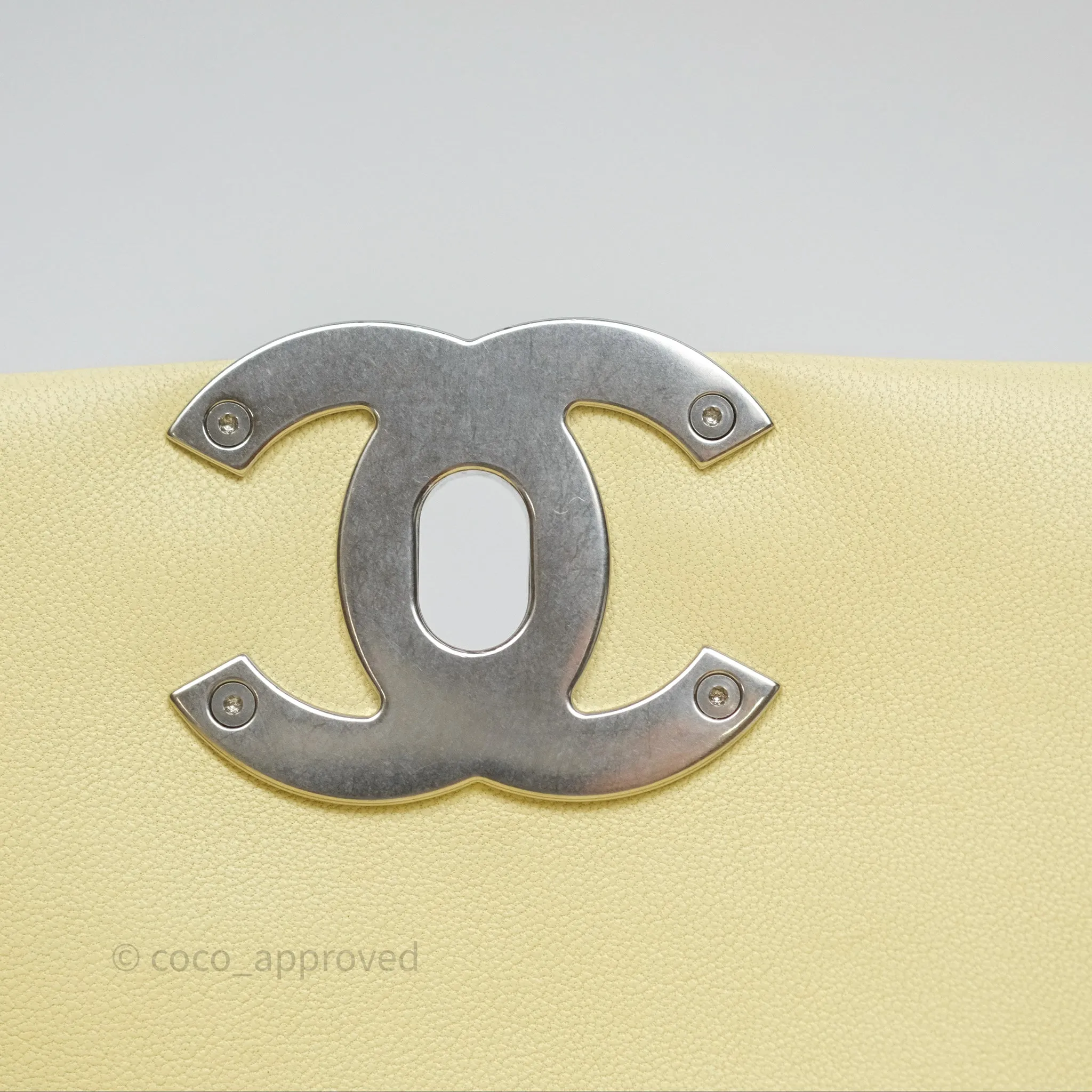 Chanel 19 Small Light Yellow Mixed Hardware