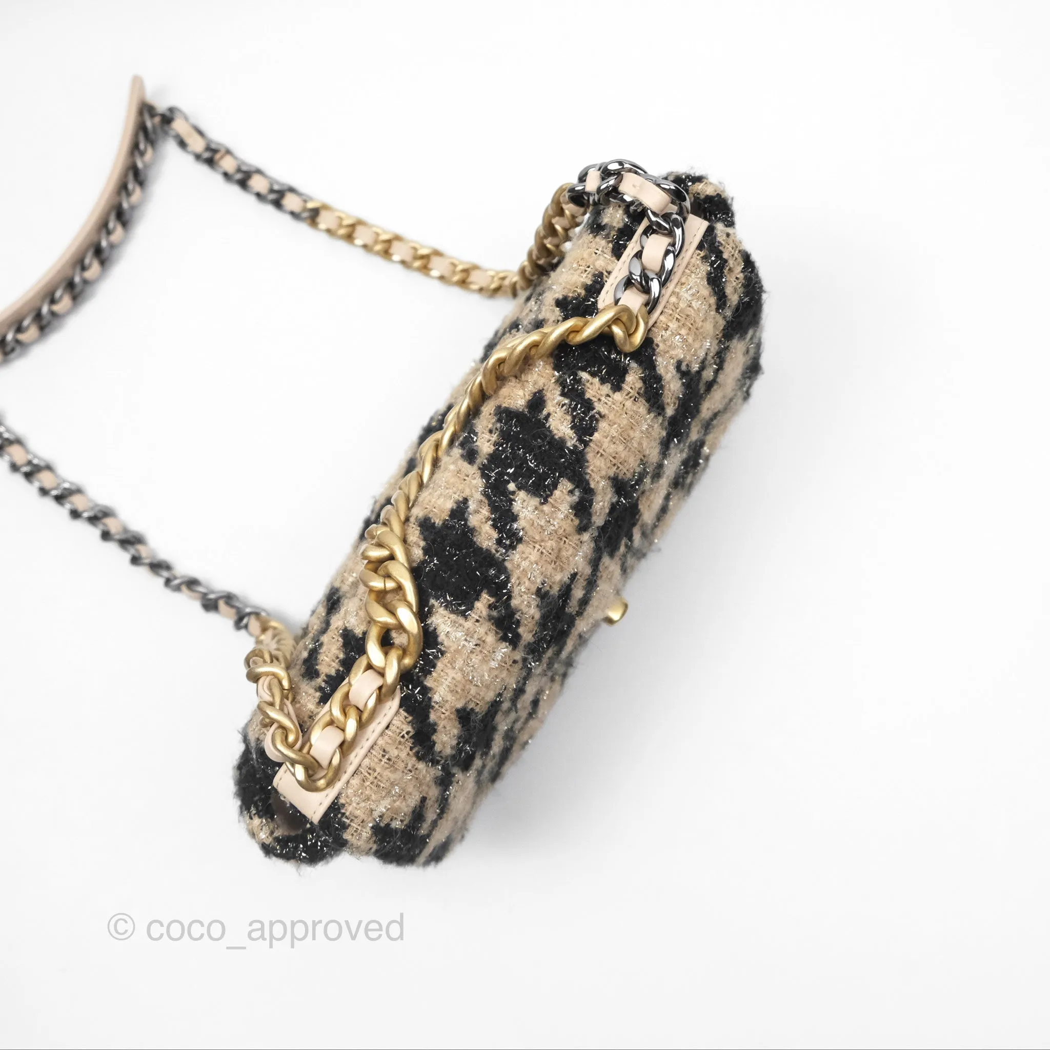 Chanel 19 Small Tweed Houndstooth Black Beige Mixed Hardware