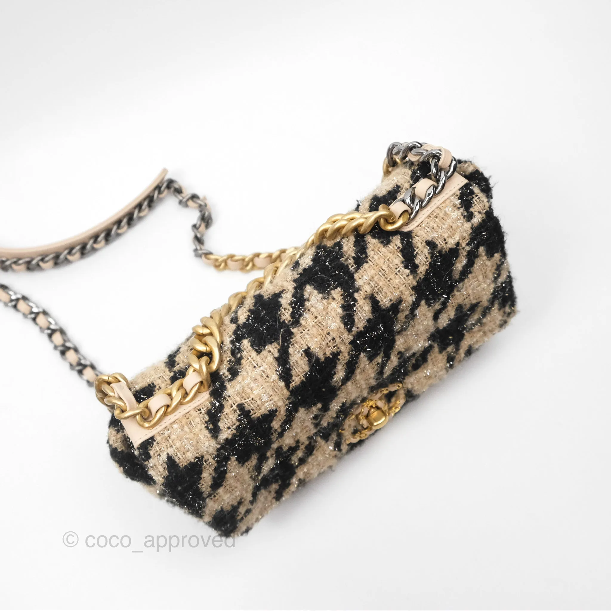 Chanel 19 Small Tweed Houndstooth Black Beige Mixed Hardware
