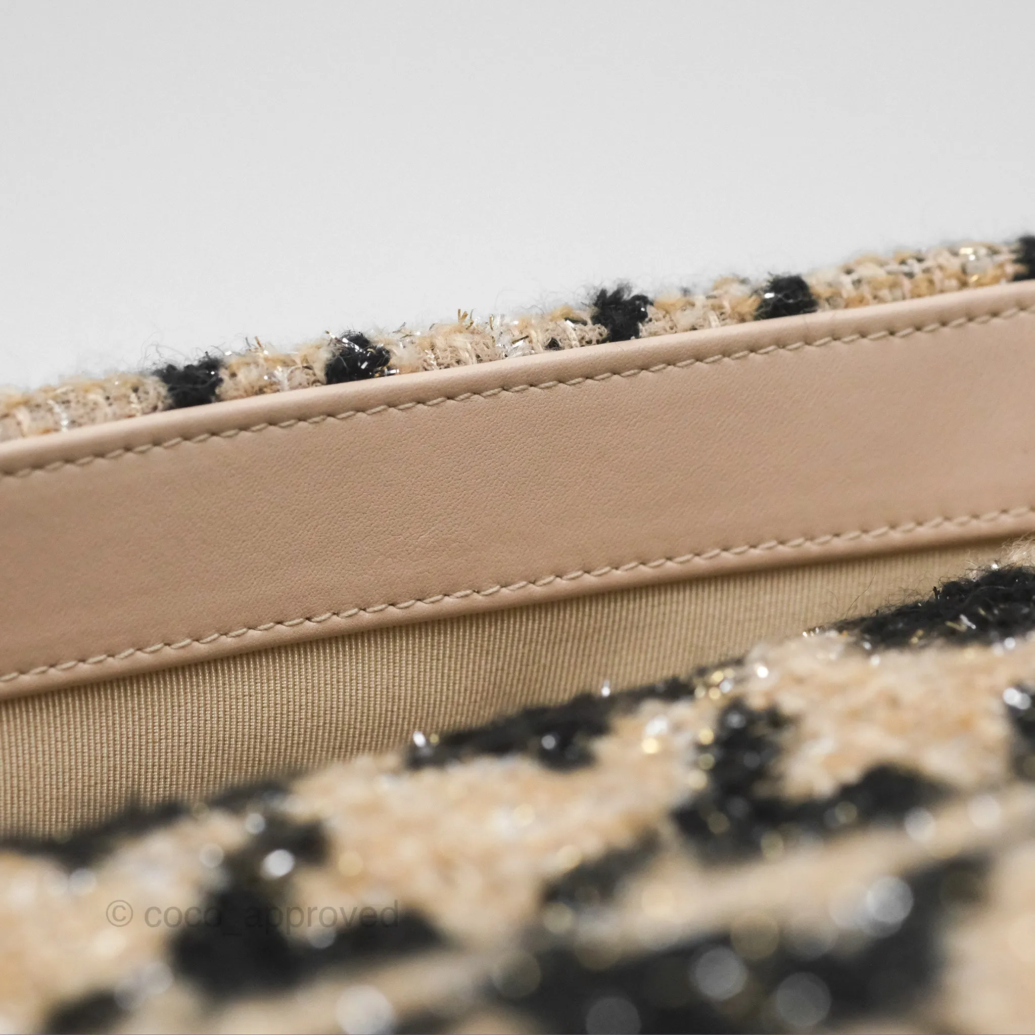 Chanel 19 Small Tweed Houndstooth Black Beige Mixed Hardware
