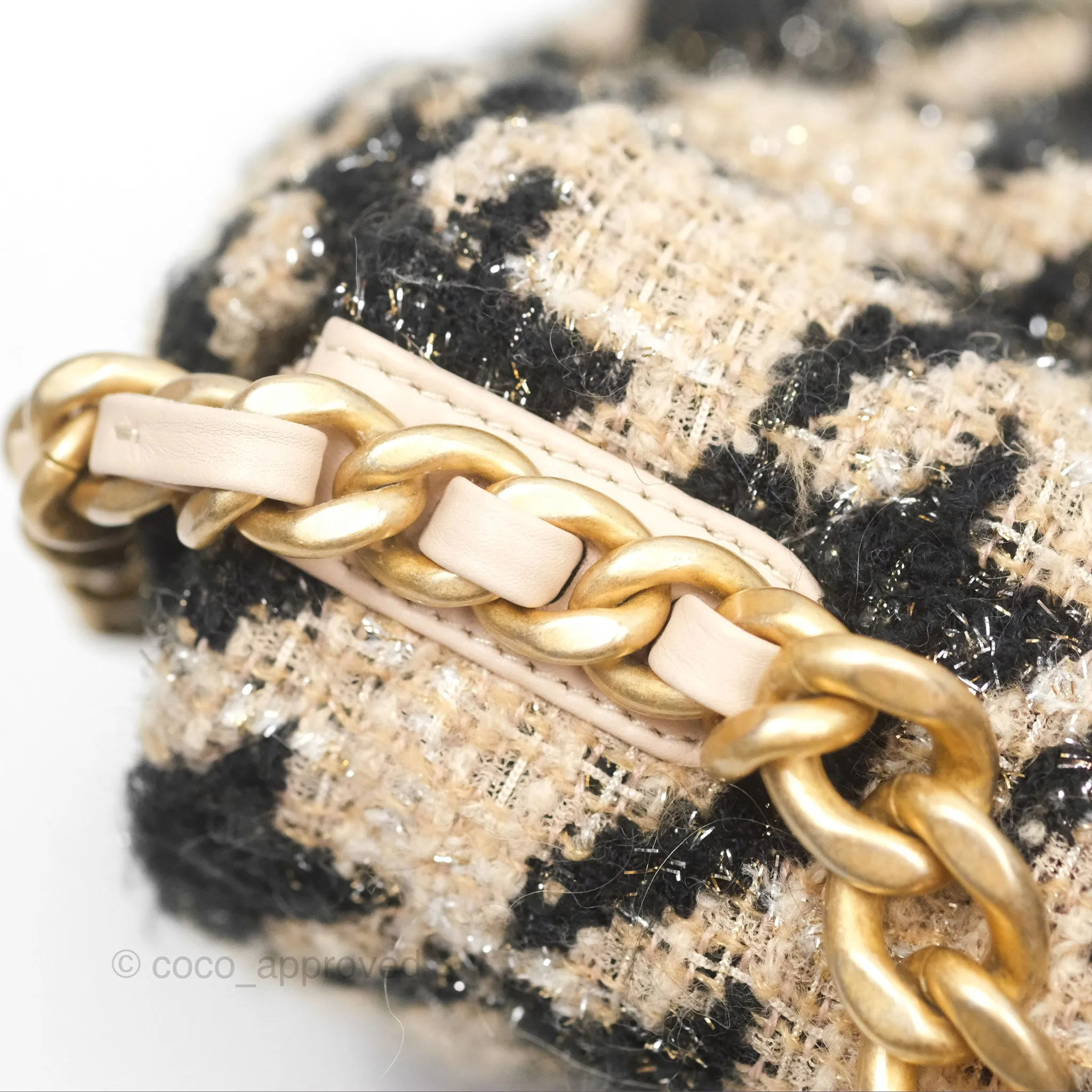 Chanel 19 Small Tweed Houndstooth Black Beige Mixed Hardware