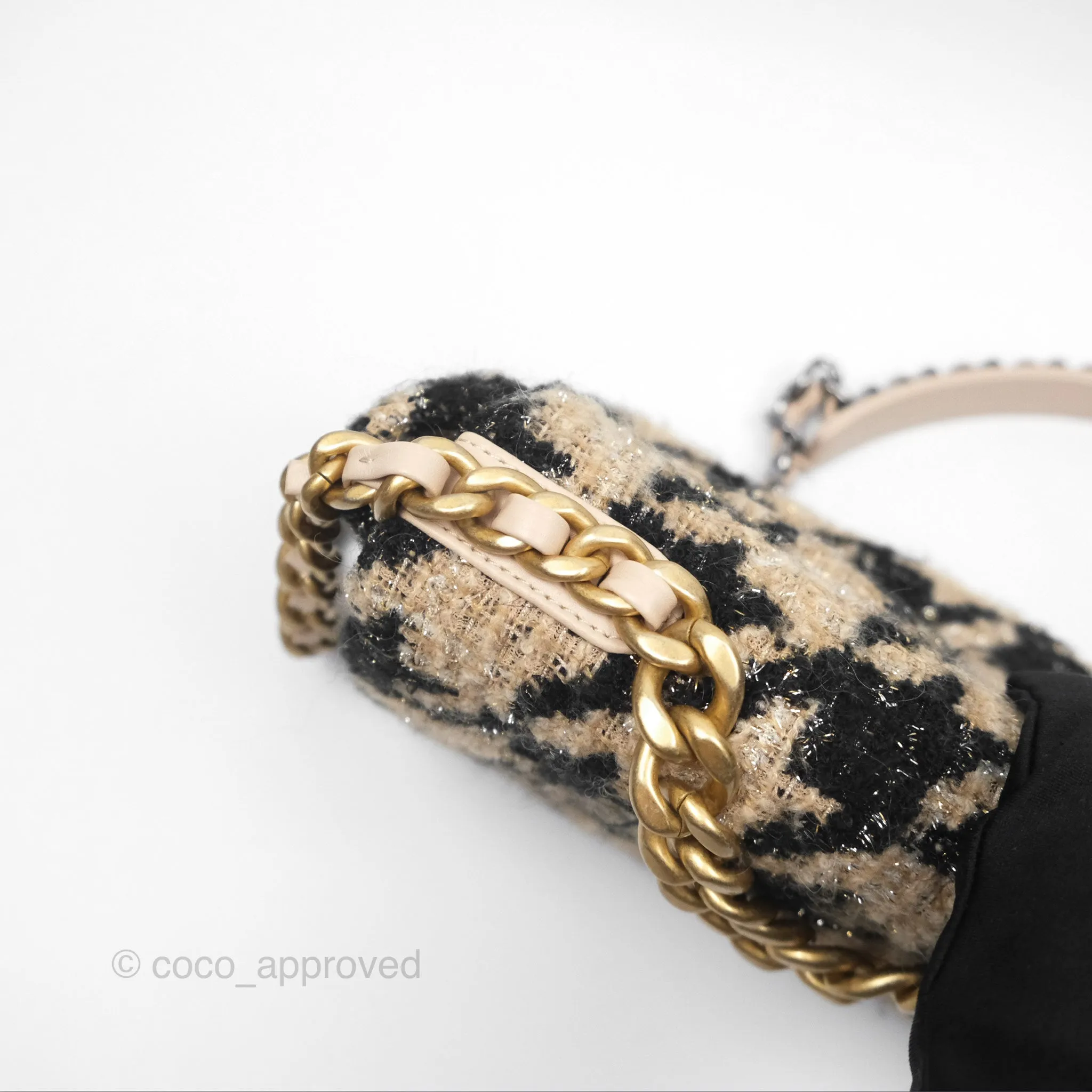 Chanel 19 Small Tweed Houndstooth Black Beige Mixed Hardware