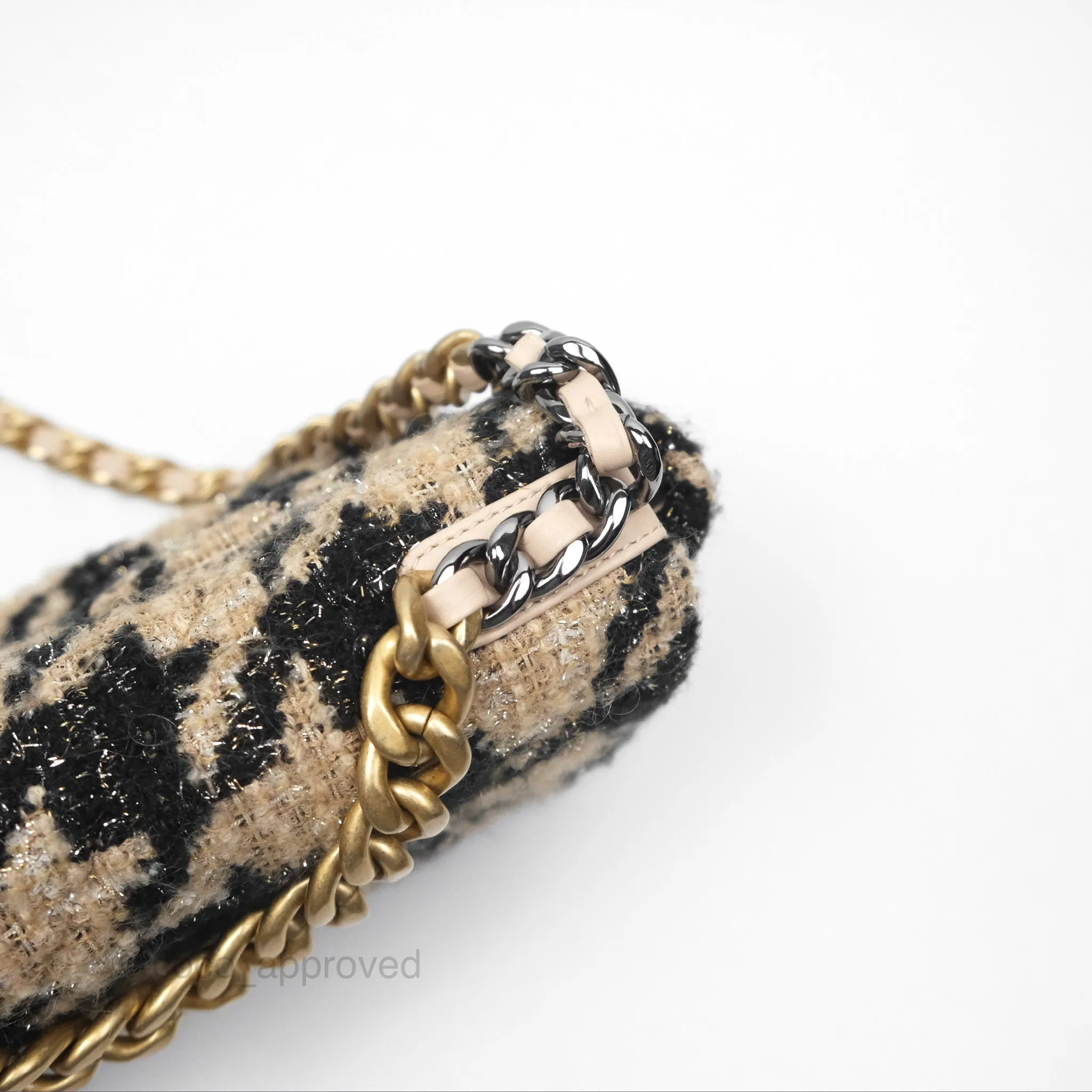 Chanel 19 Small Tweed Houndstooth Black Beige Mixed Hardware