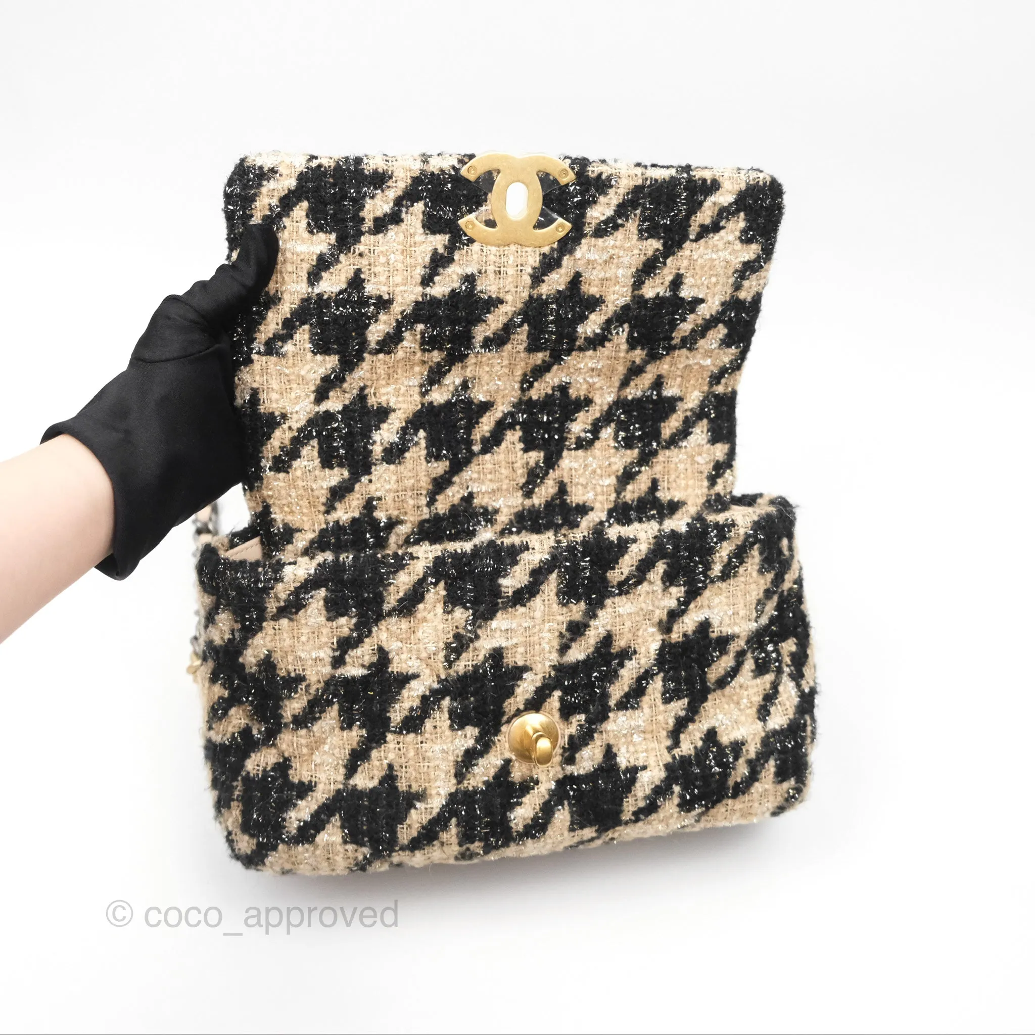 Chanel 19 Small Tweed Houndstooth Black Beige Mixed Hardware