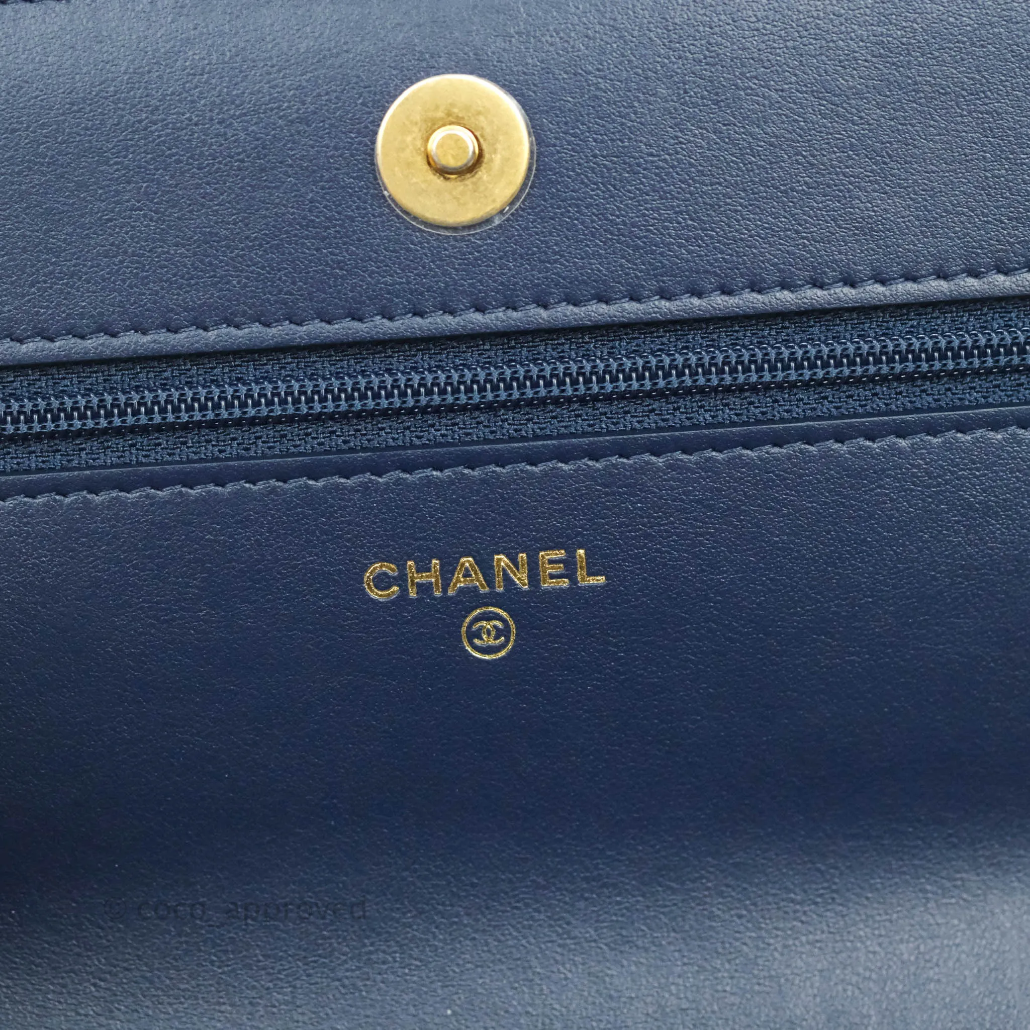 Chanel 19 Wallet On Chain WOC Quilted Houndstooth Tweed Blue White
