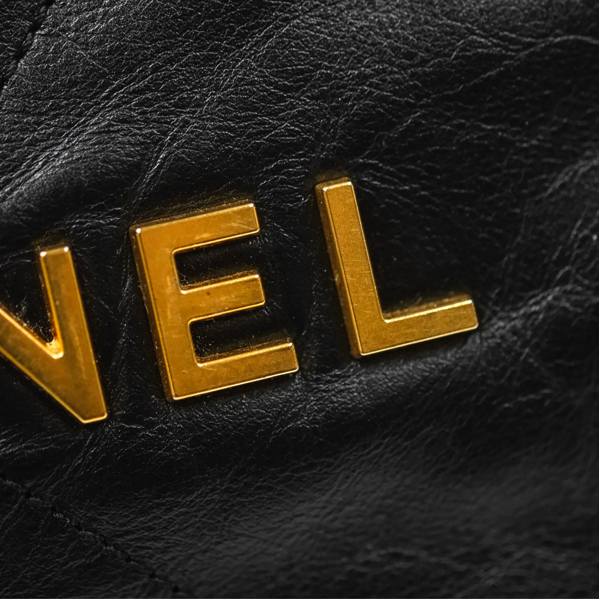 Chanel 22 Bag Medium Black Crumpled Calfskin Aged Gold Hardware