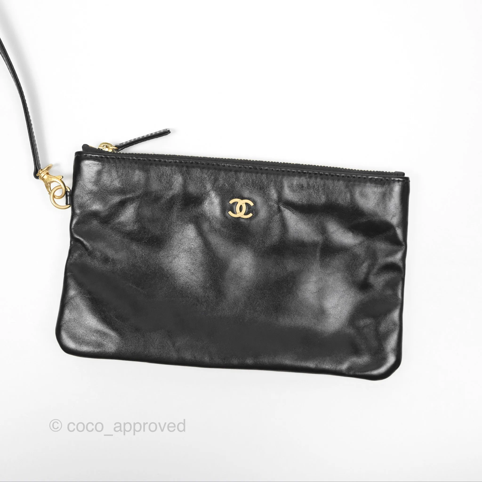 Chanel 22 Bag Medium Black Crumpled Calfskin Aged Gold Hardware