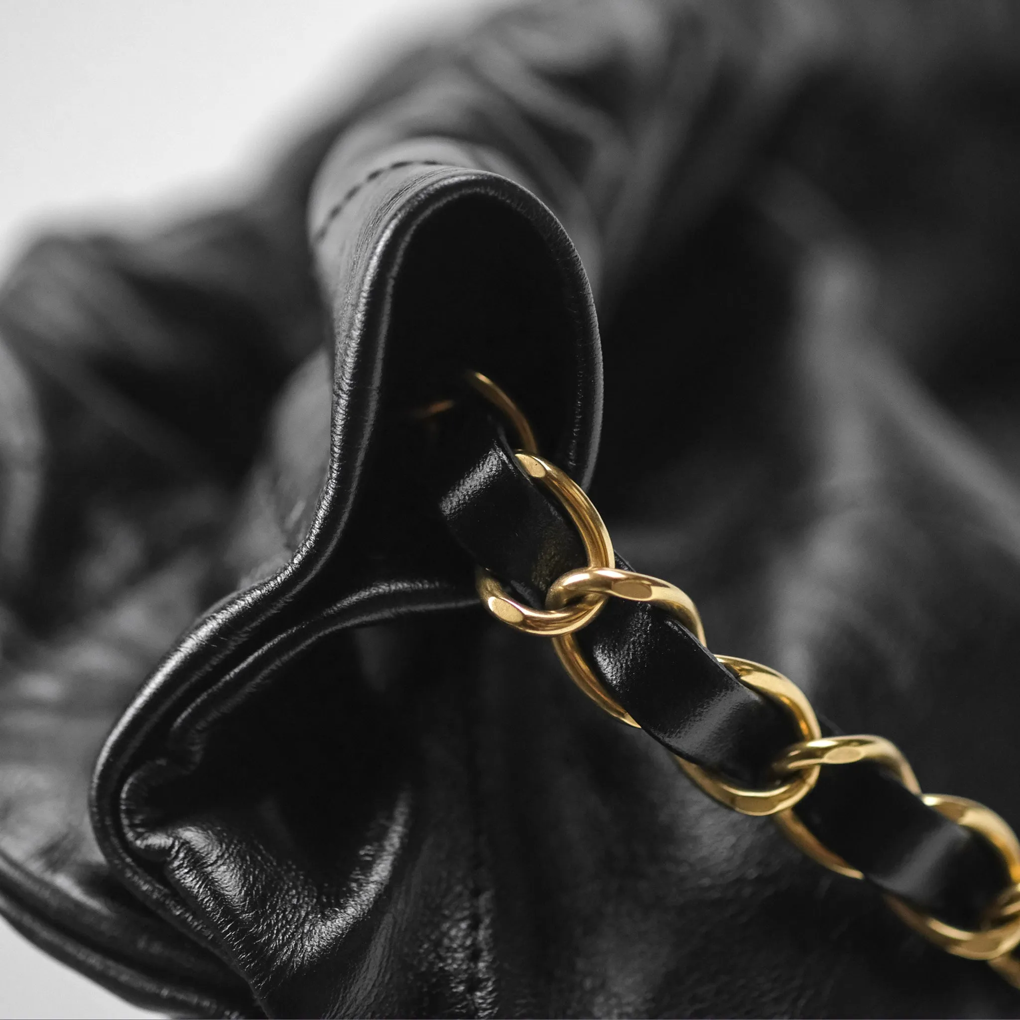 Chanel 22 Bag Medium Black Crumpled Calfskin Aged Gold Hardware