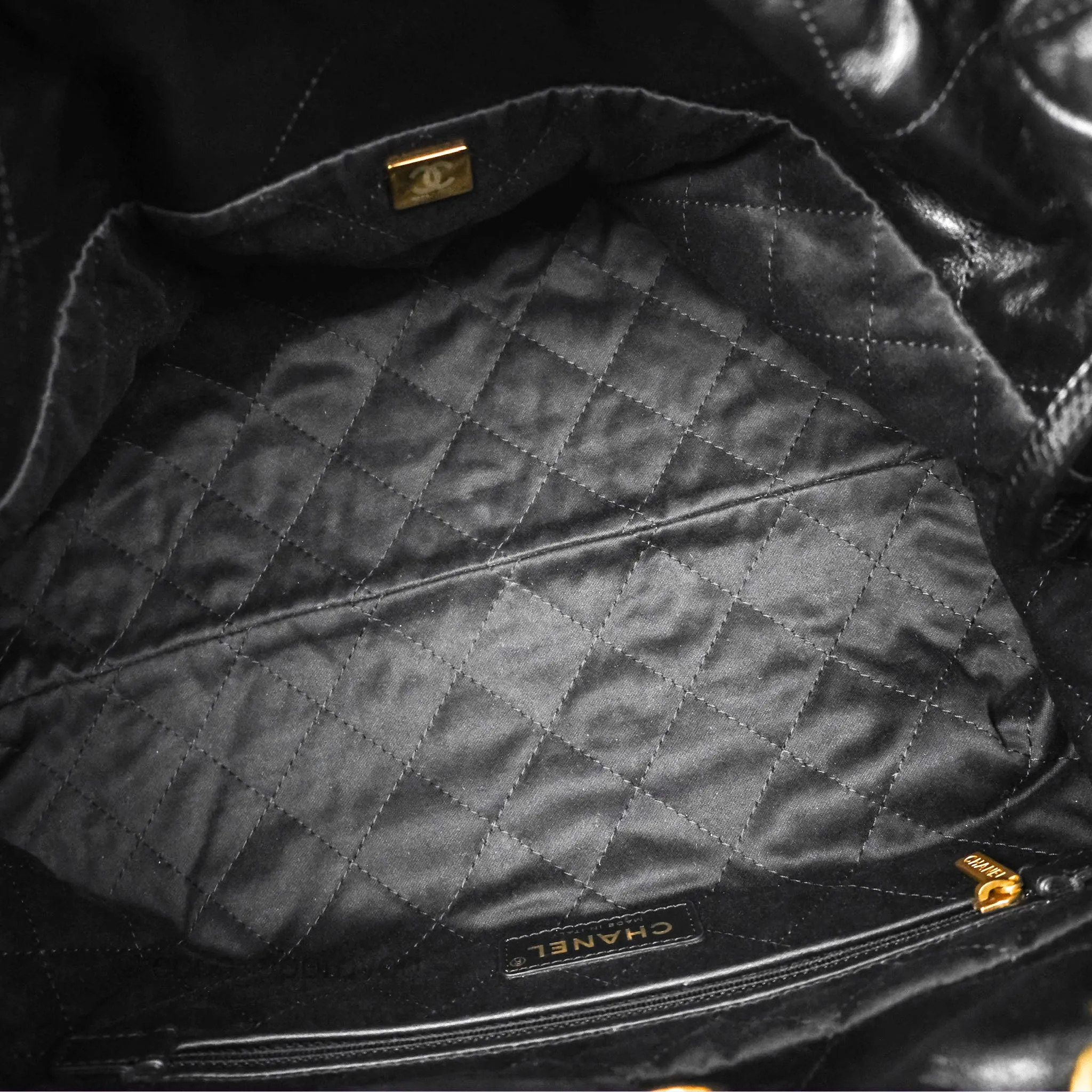 Chanel 22 East West Bag Black Shiny Crumpled Calfskin