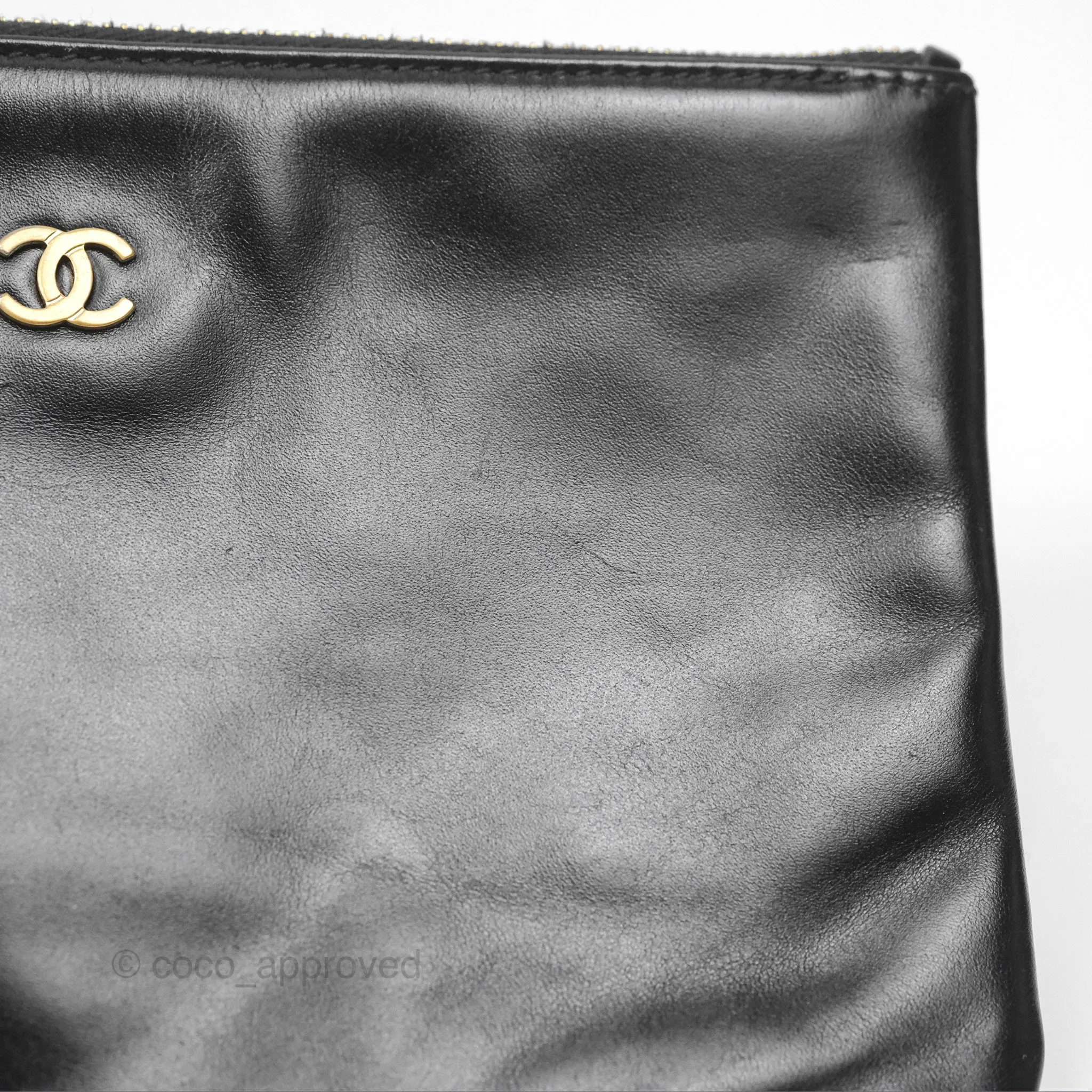 Chanel 22 East West Bag Black Shiny Crumpled Calfskin