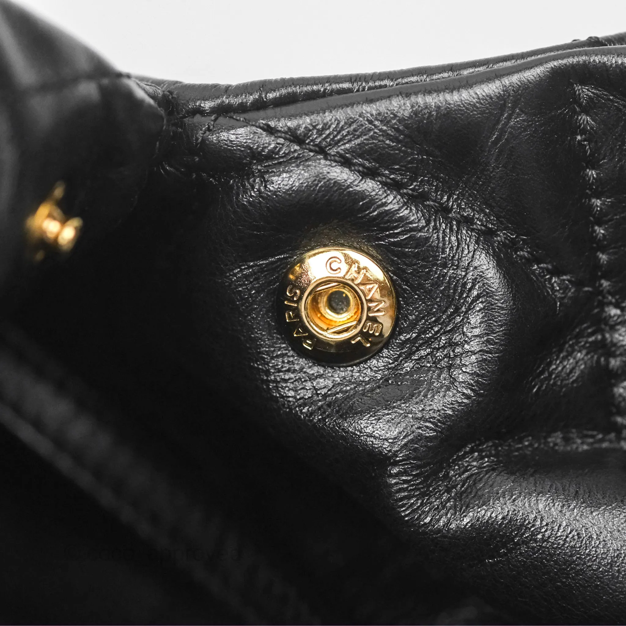 Chanel 22 East West Bag Black Shiny Crumpled Calfskin
