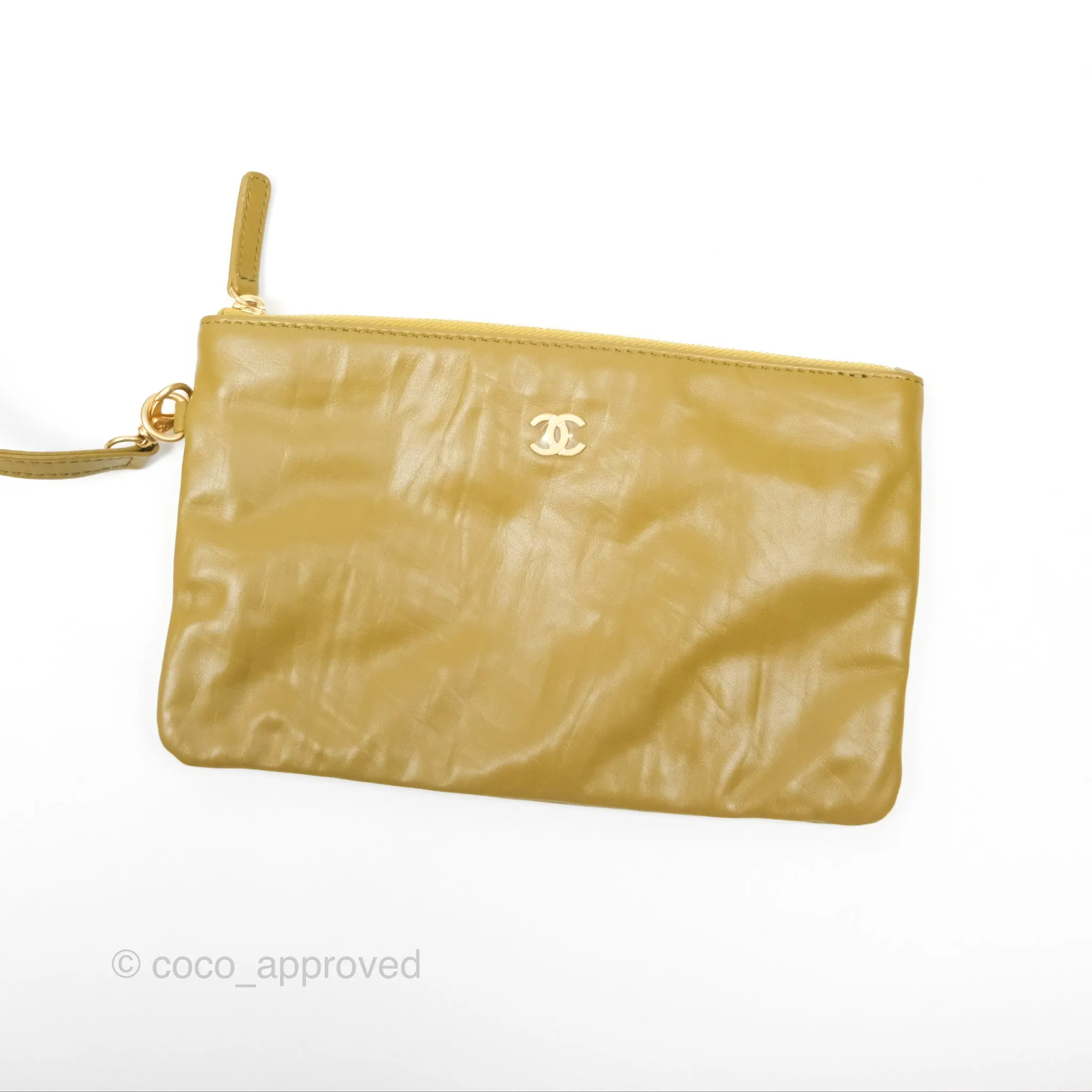 Chanel 22 Medium Olive Shiny Crumpled Calfskin Aged Gold Hardware