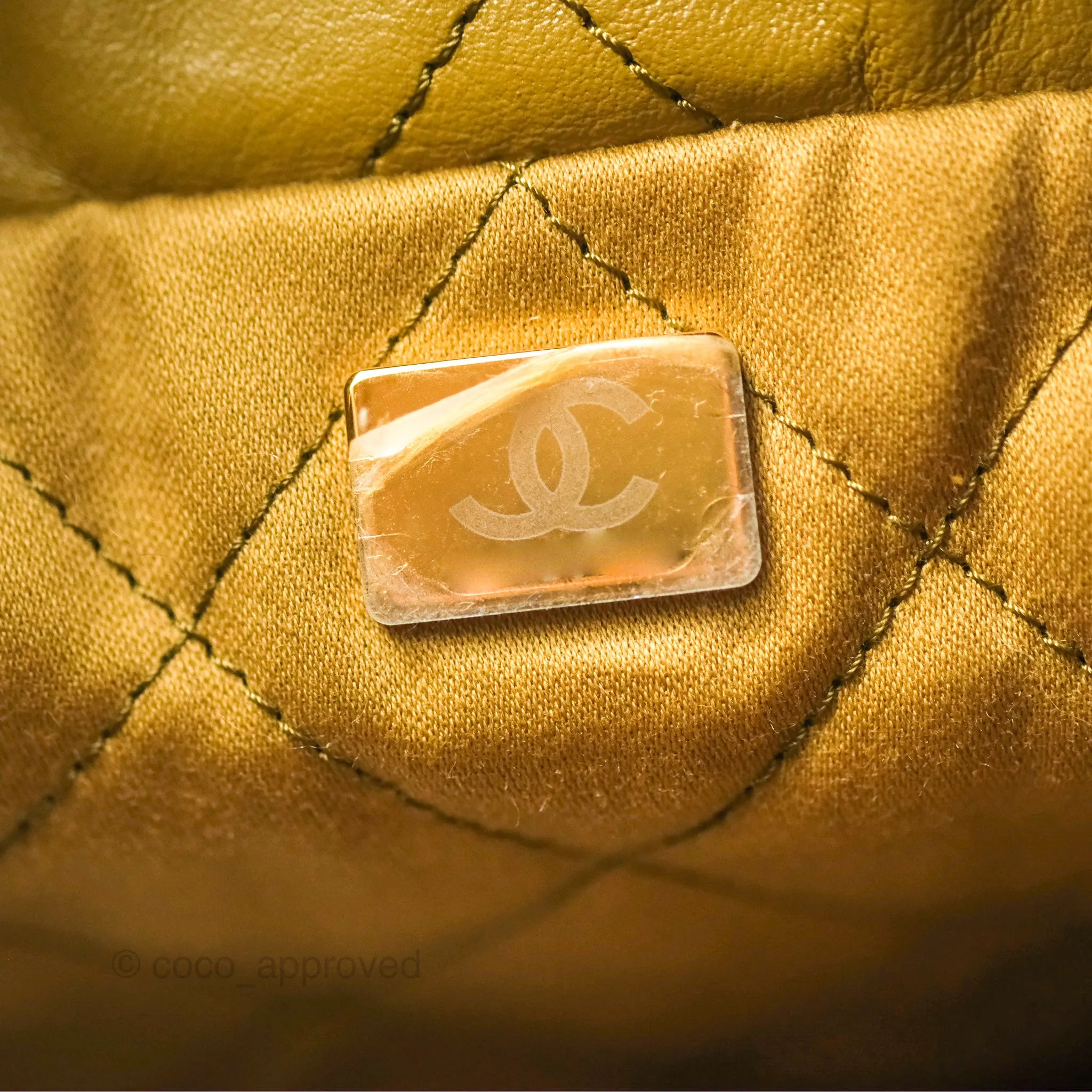 Chanel 22 Medium Olive Shiny Crumpled Calfskin Aged Gold Hardware