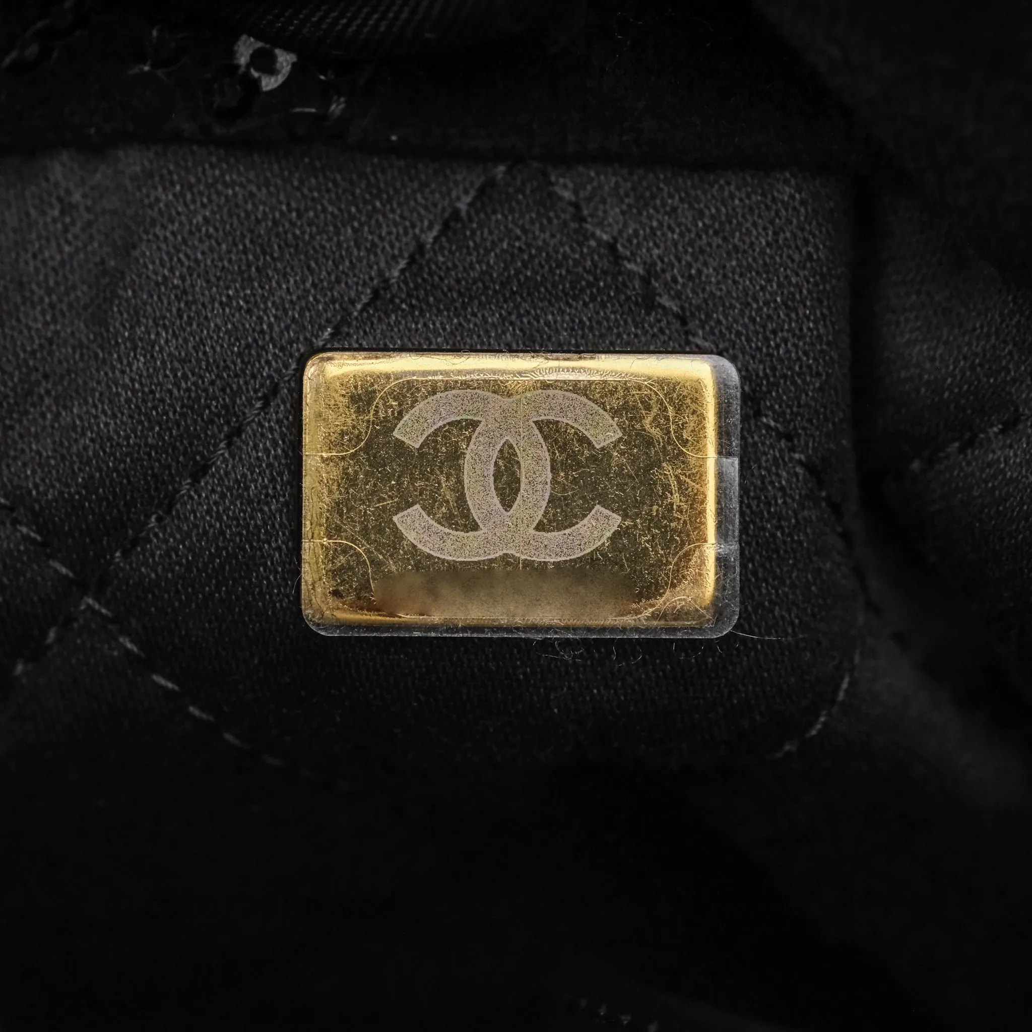 Chanel 22 Medium Sequins Logo Black Velvet