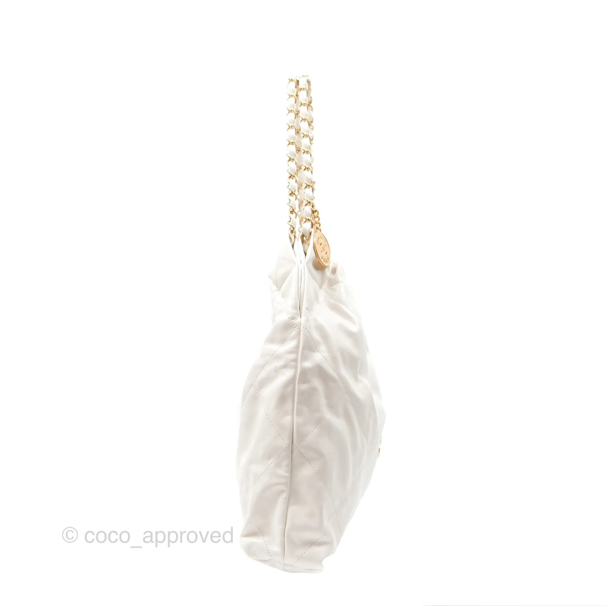 Chanel 22 Medium White Shiny Calfskin Aged Gold Hardware