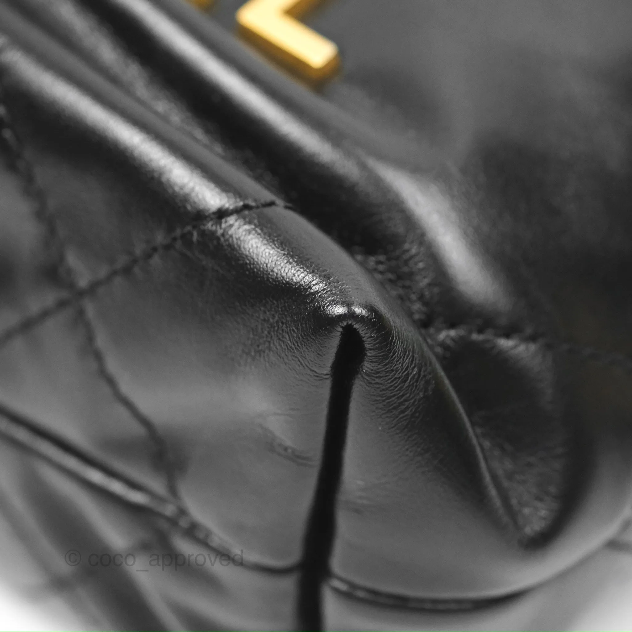 Chanel 22 Mini Bag Black Shiny Crumpled Calfskin