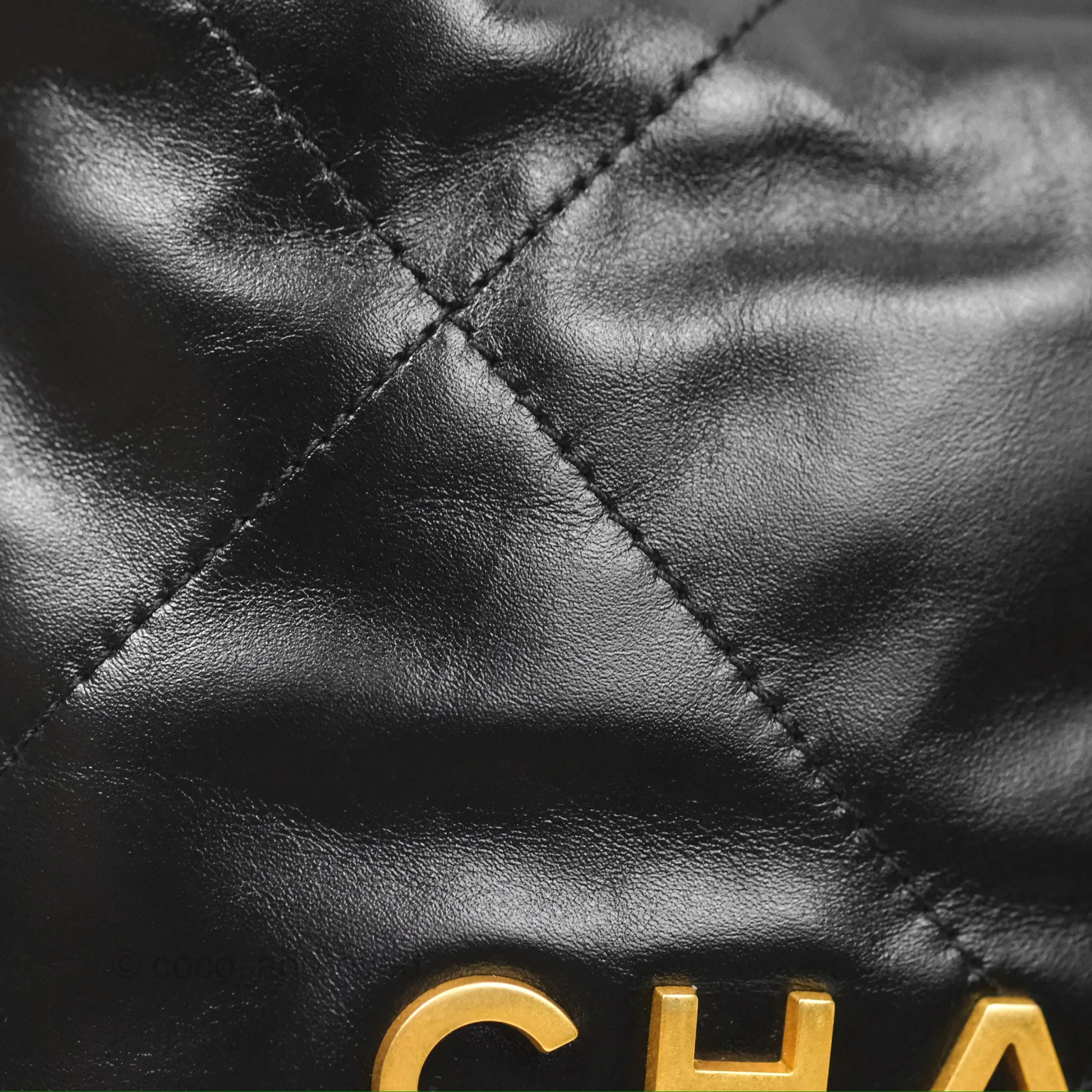 Chanel 22 Mini Bag Black Shiny Crumpled Calfskin