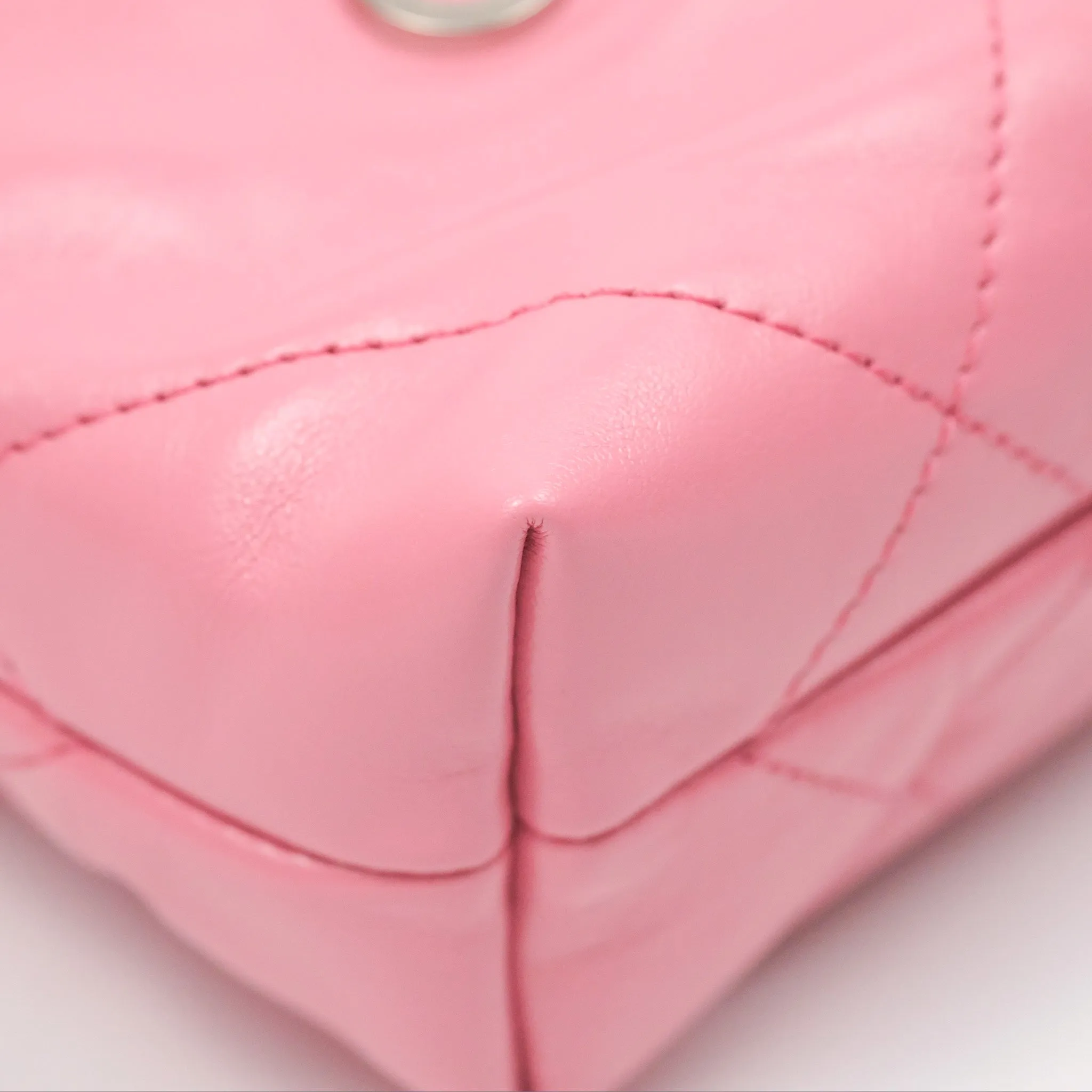 Chanel 22 Mini Bag Pink Crumpled Calfskin Aged Silver Hardware
