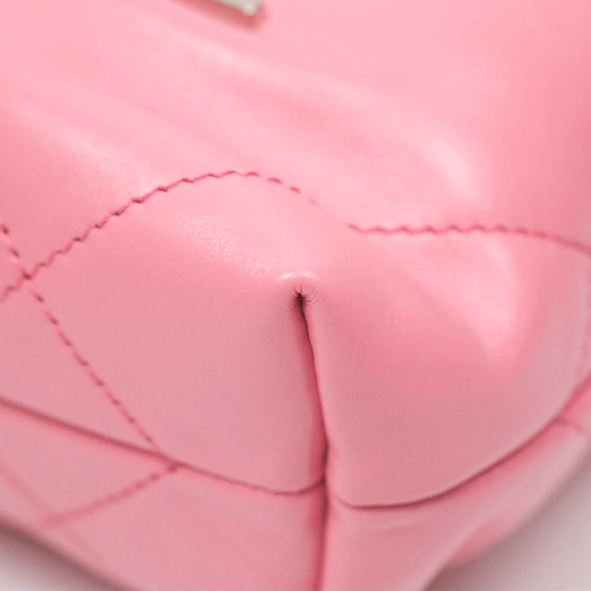 Chanel 22 Mini Bag Pink Crumpled Calfskin Aged Silver Hardware