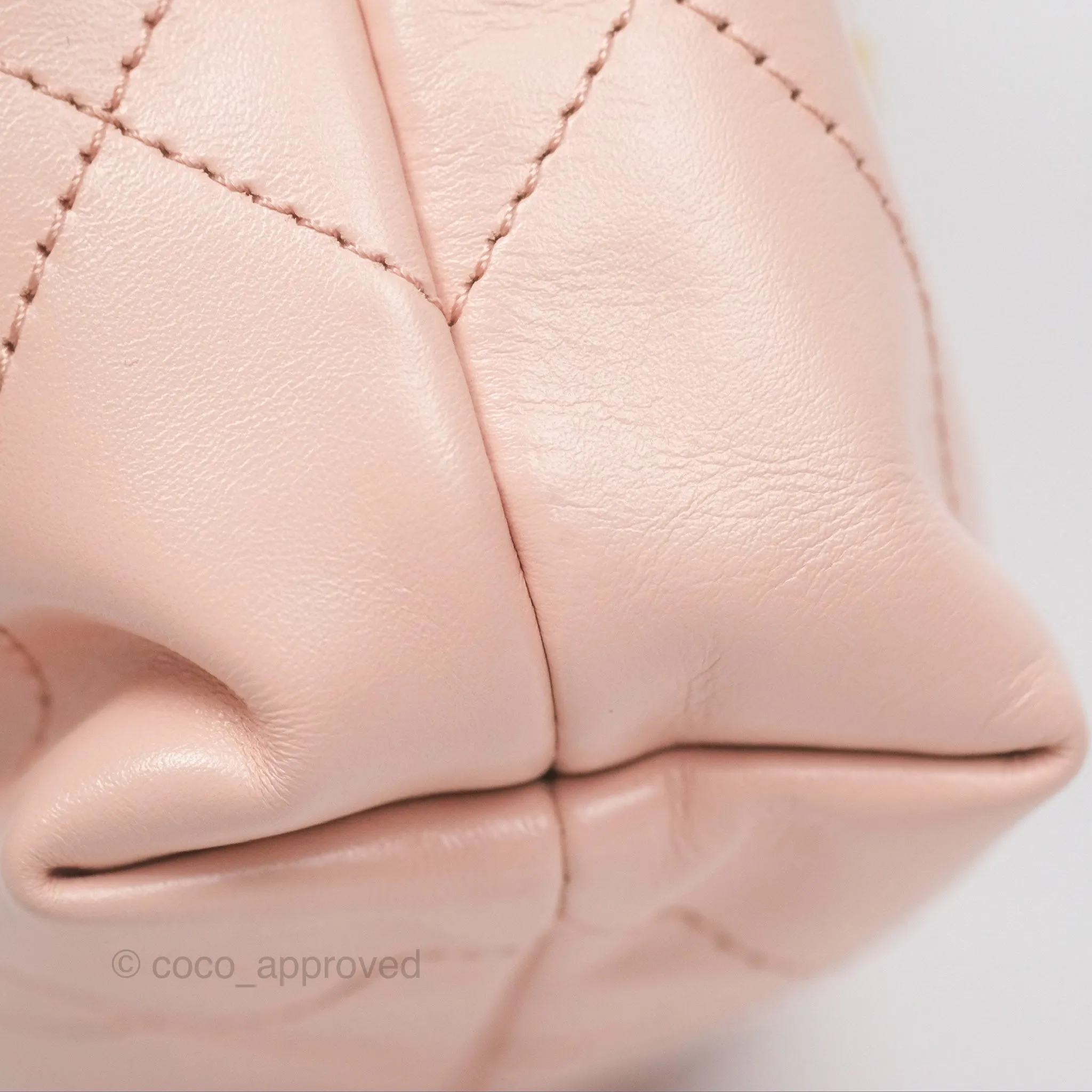 Chanel 22 Mini Bag Pink Shiny Crumpled Calfskin