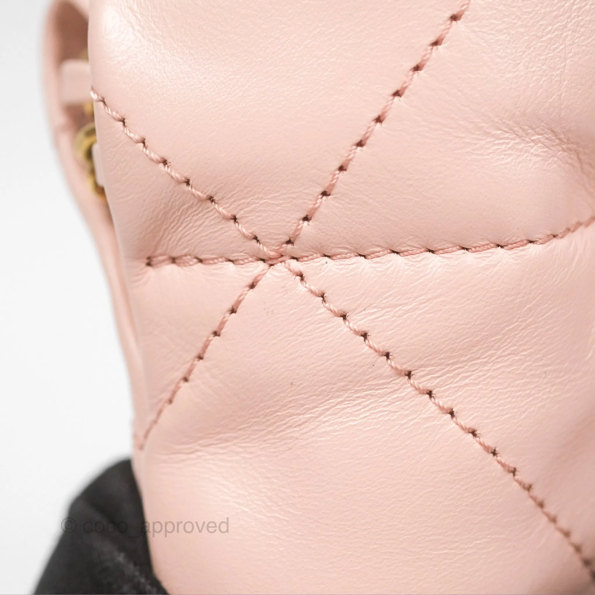 Chanel 22 Mini Bag Pink Shiny Crumpled Calfskin