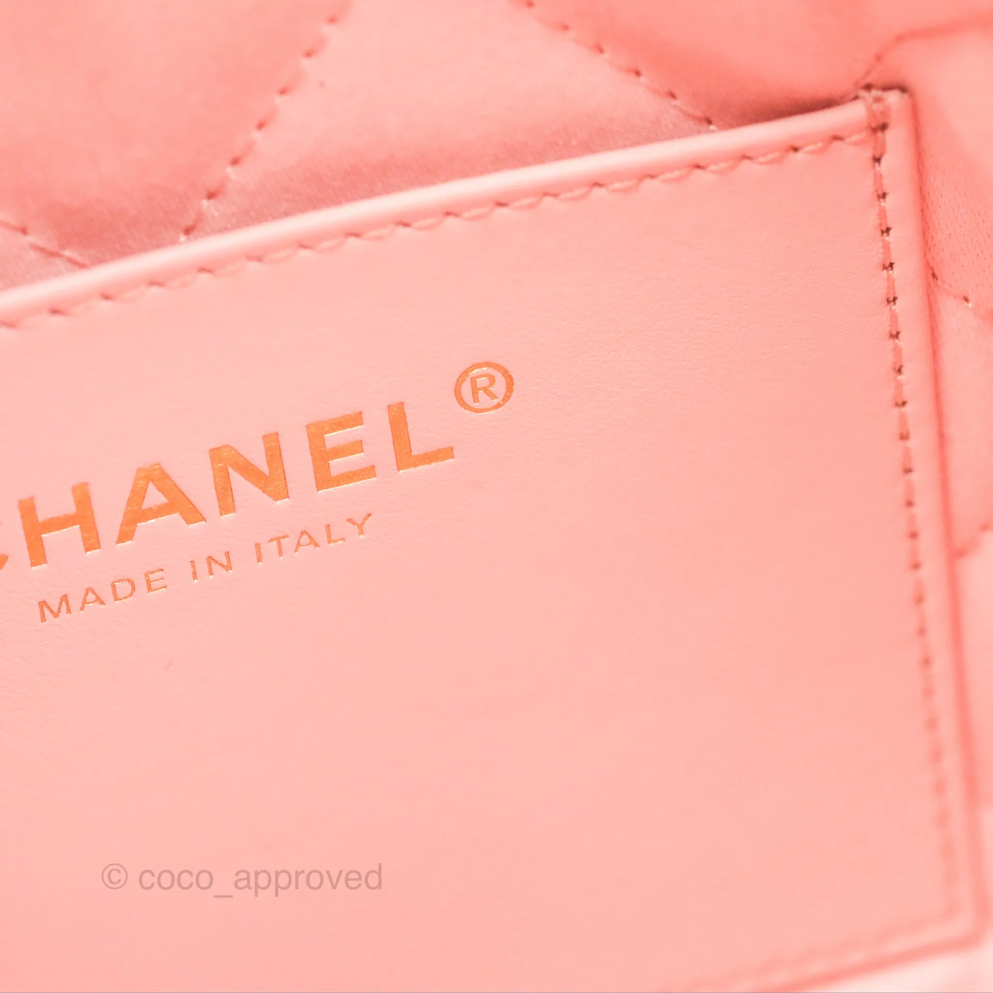 Chanel 22 Mini Bag Pink Shiny Crumpled Calfskin