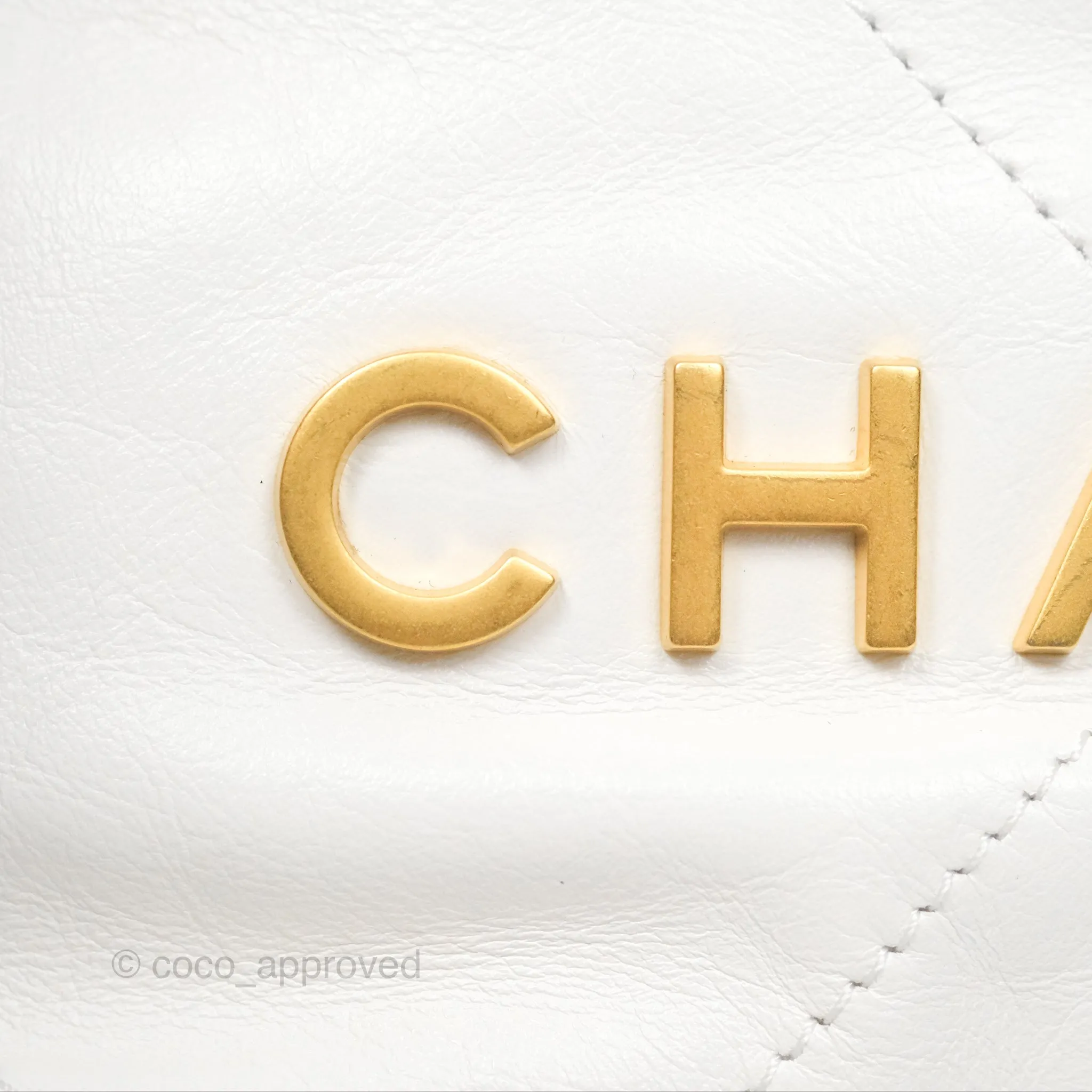 Chanel 22 Mini Bag White Shiny Crumpled Calfskin