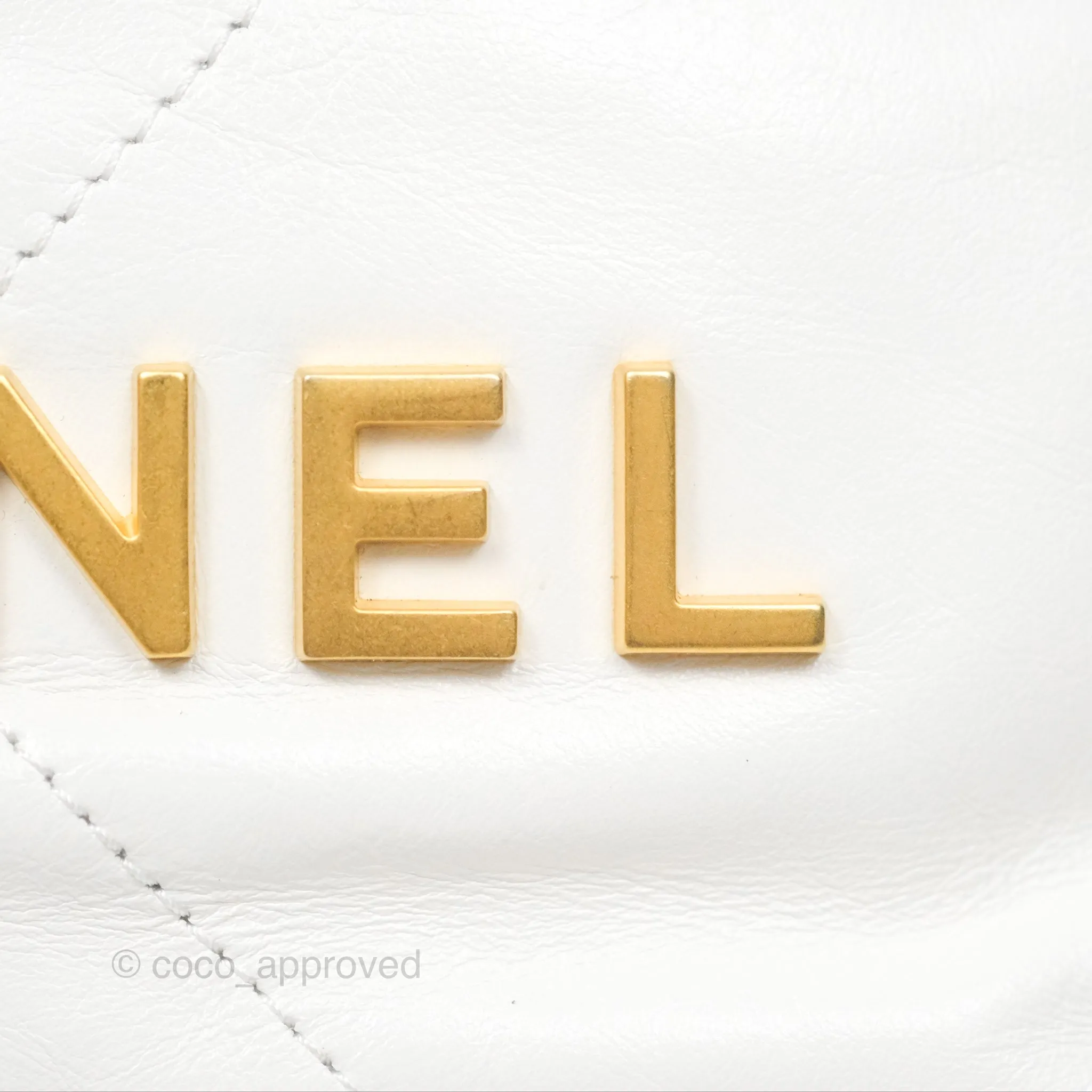 Chanel 22 Mini Bag White Shiny Crumpled Calfskin