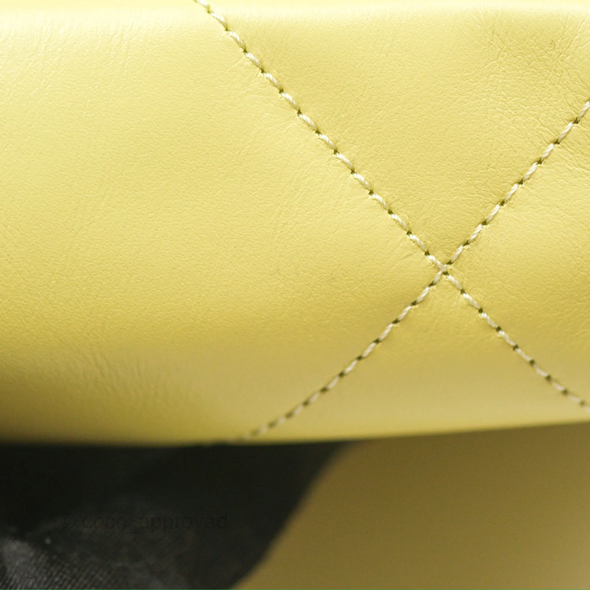 Chanel 22 Small Lime Green Shiny Aged Calfskin Aged Gold Hardware