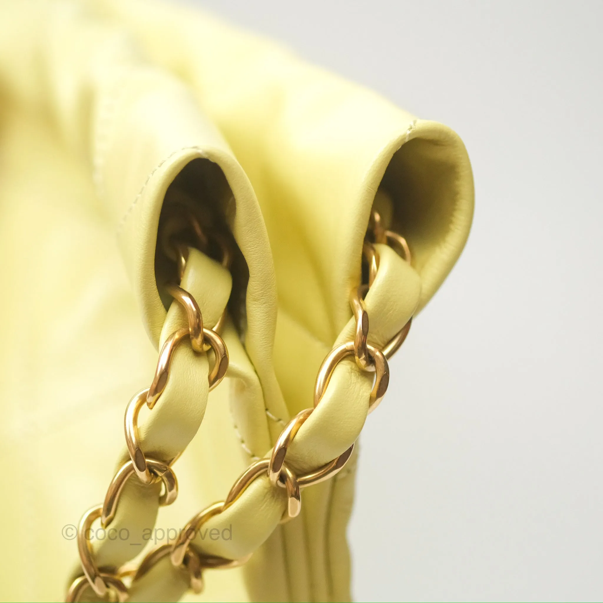 Chanel 22 Small Lime Green Shiny Aged Calfskin Aged Gold Hardware