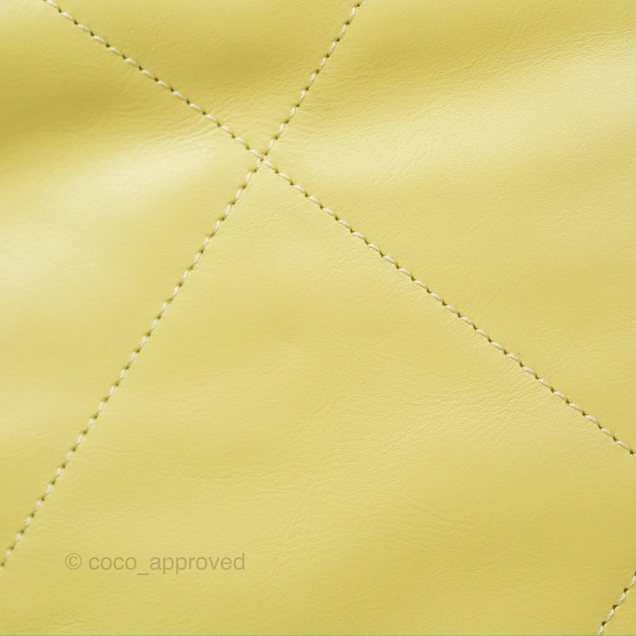 Chanel 22 Small Lime Green Shiny Aged Calfskin Aged Gold Hardware