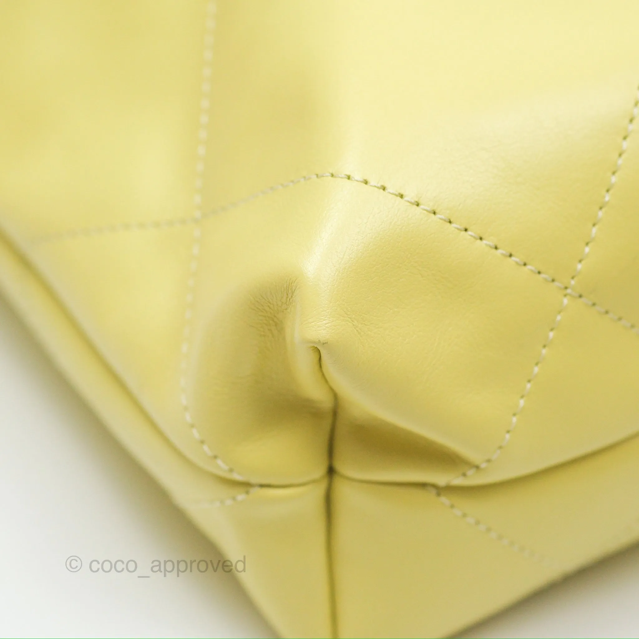 Chanel 22 Small Lime Green Shiny Aged Calfskin Aged Gold Hardware