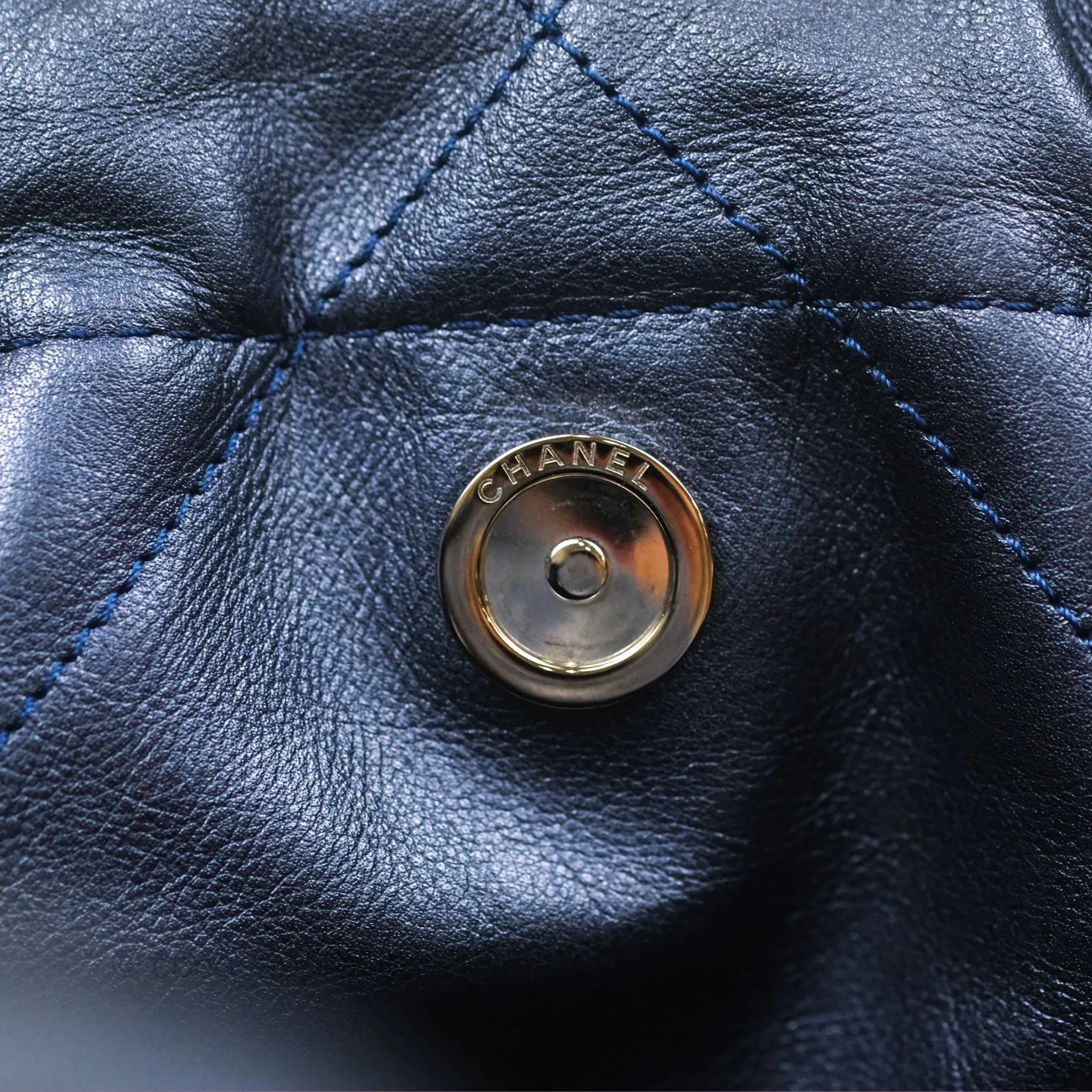 Chanel 22 Small Metallic Midnight Blue Aged Calfskin Midnight Blue/Silver Hardware