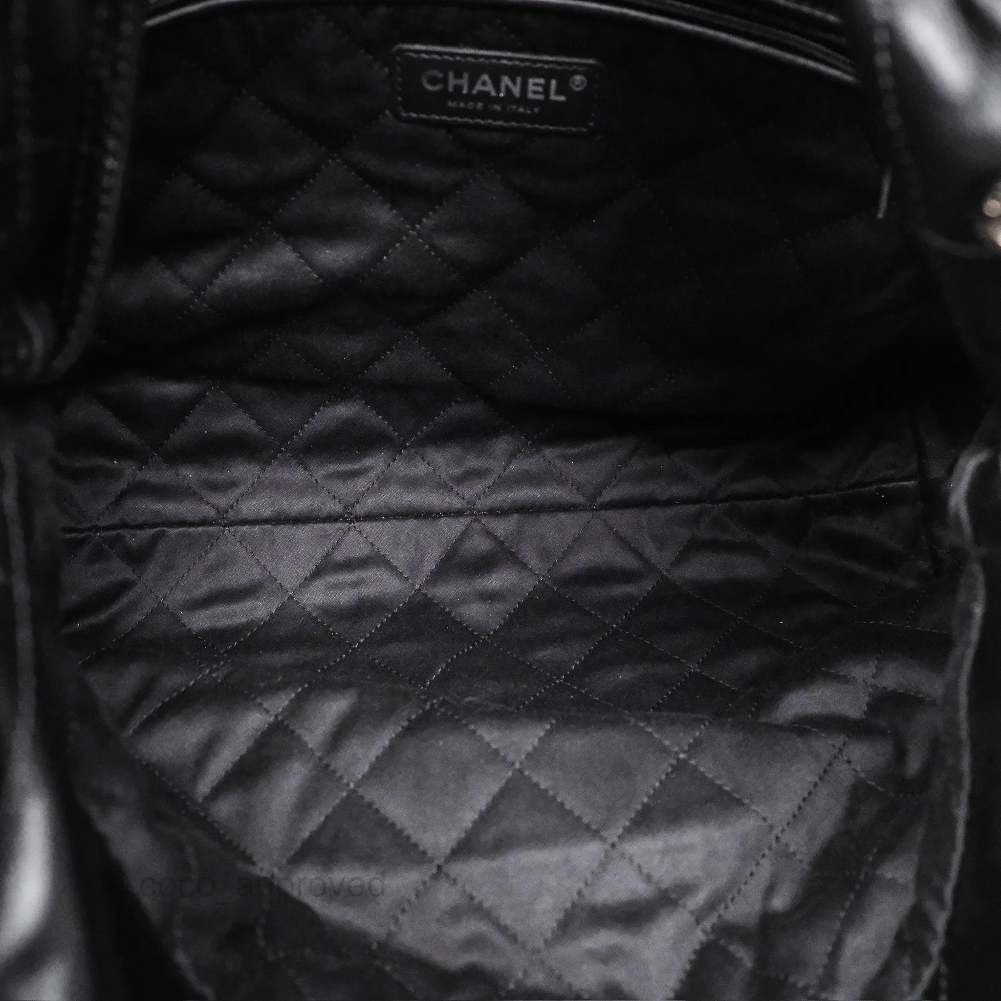 Chanel 22 Small Quilted So Black Shiny Crumpled Calfskin