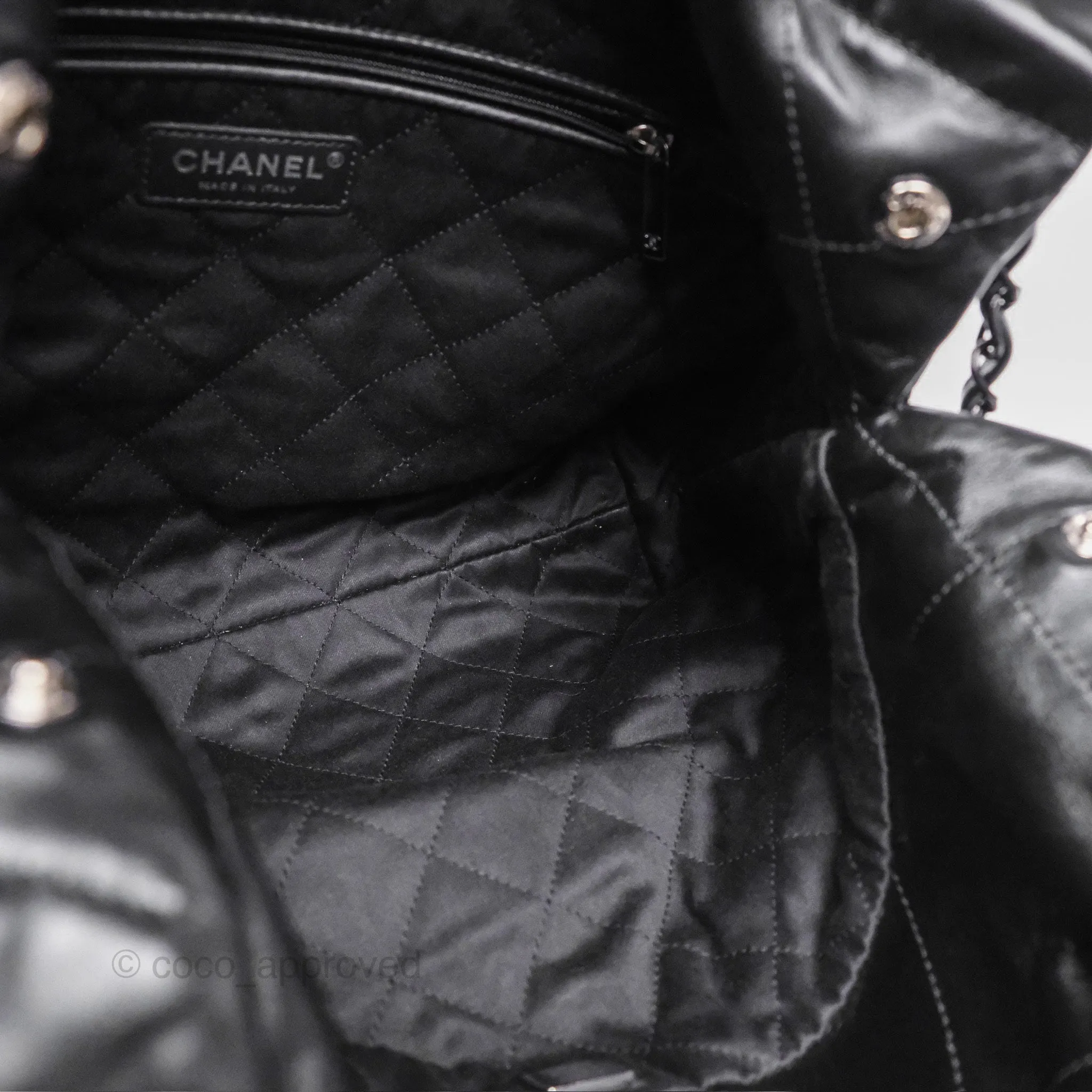 Chanel 22 Small Quilted So Black Shiny Crumpled Calfskin
