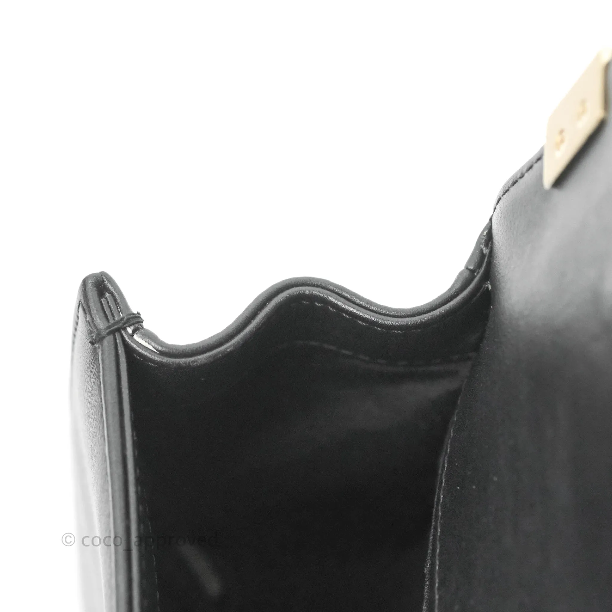 Chanel Chevron Medium Boy Black Calfskin Gold Hardware