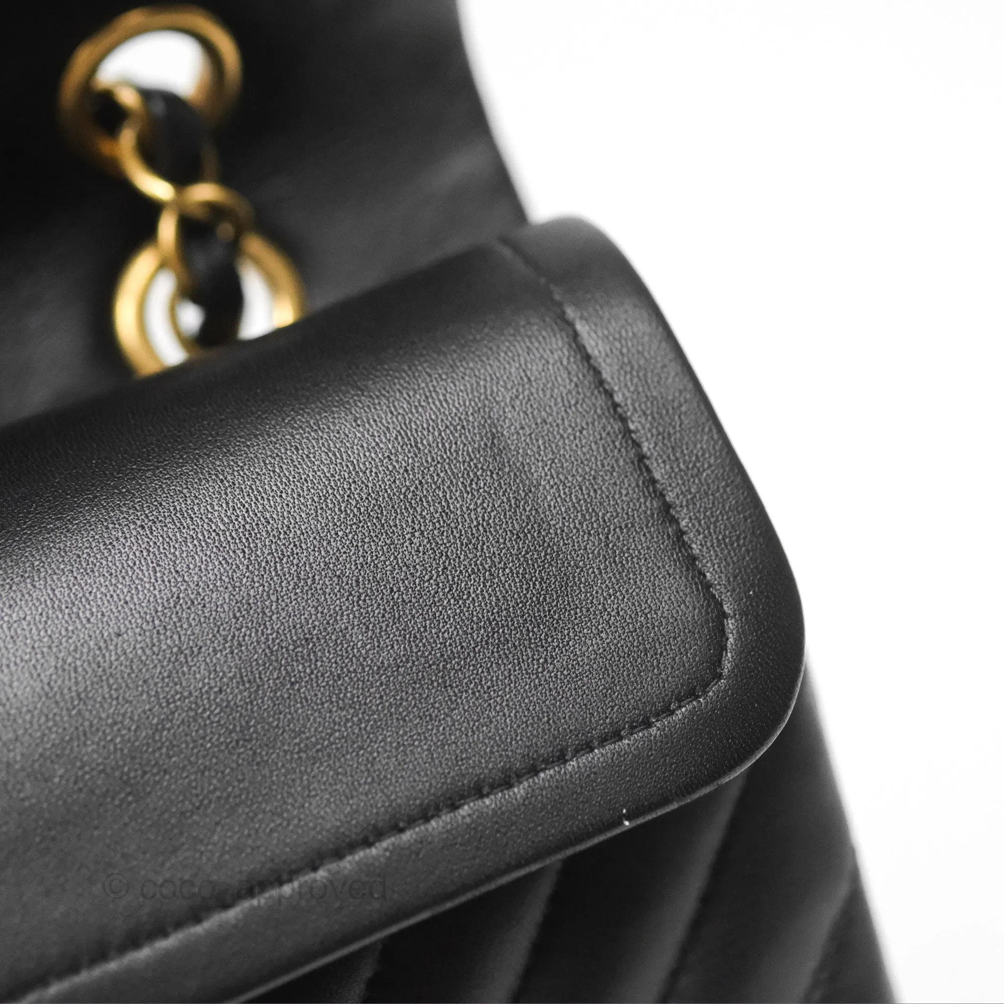Chanel Classic M/L Medium Flap Chevron Black Lambskin Gold Hardware